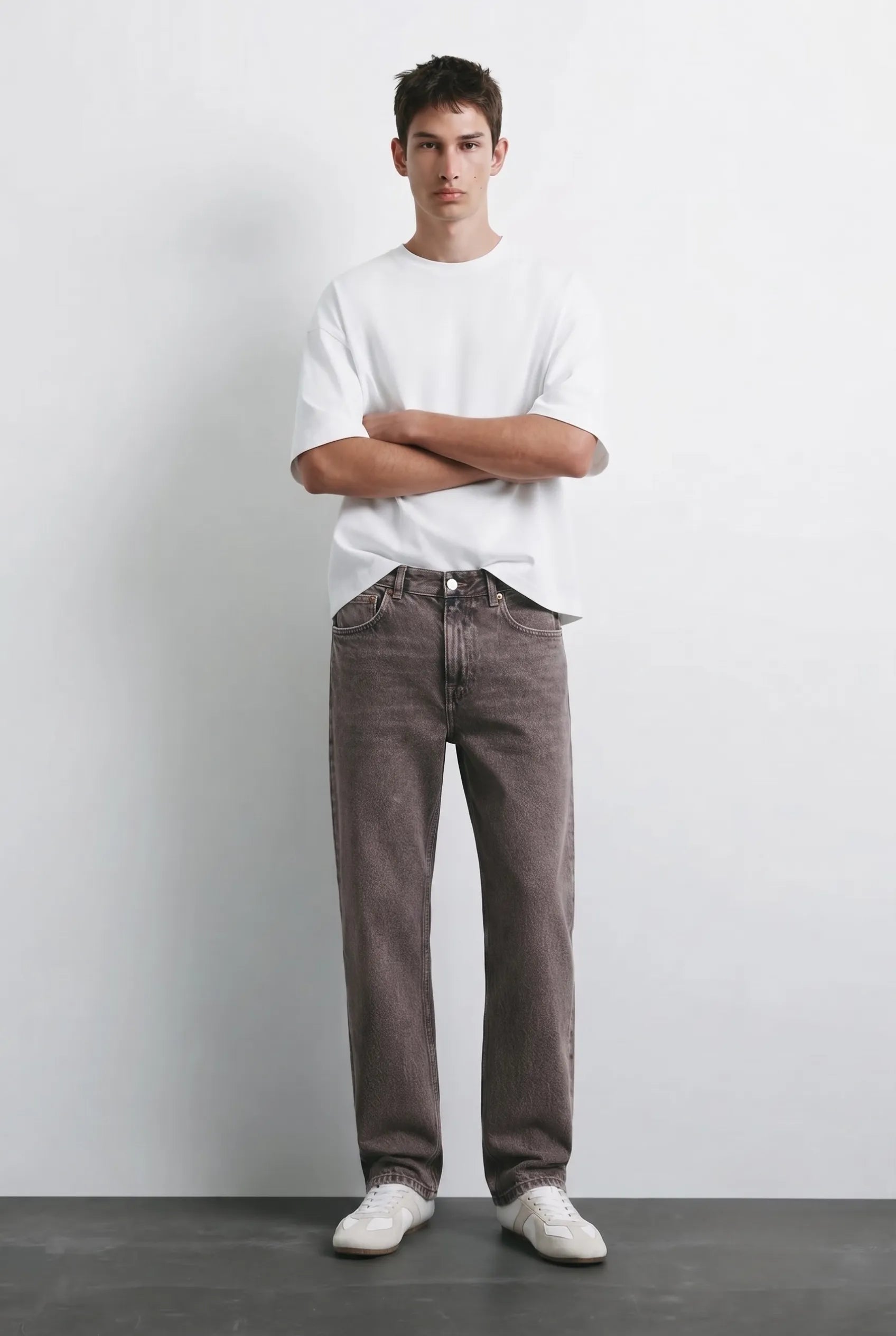 Color Hunt Men's Straight Fit Brown Jeans