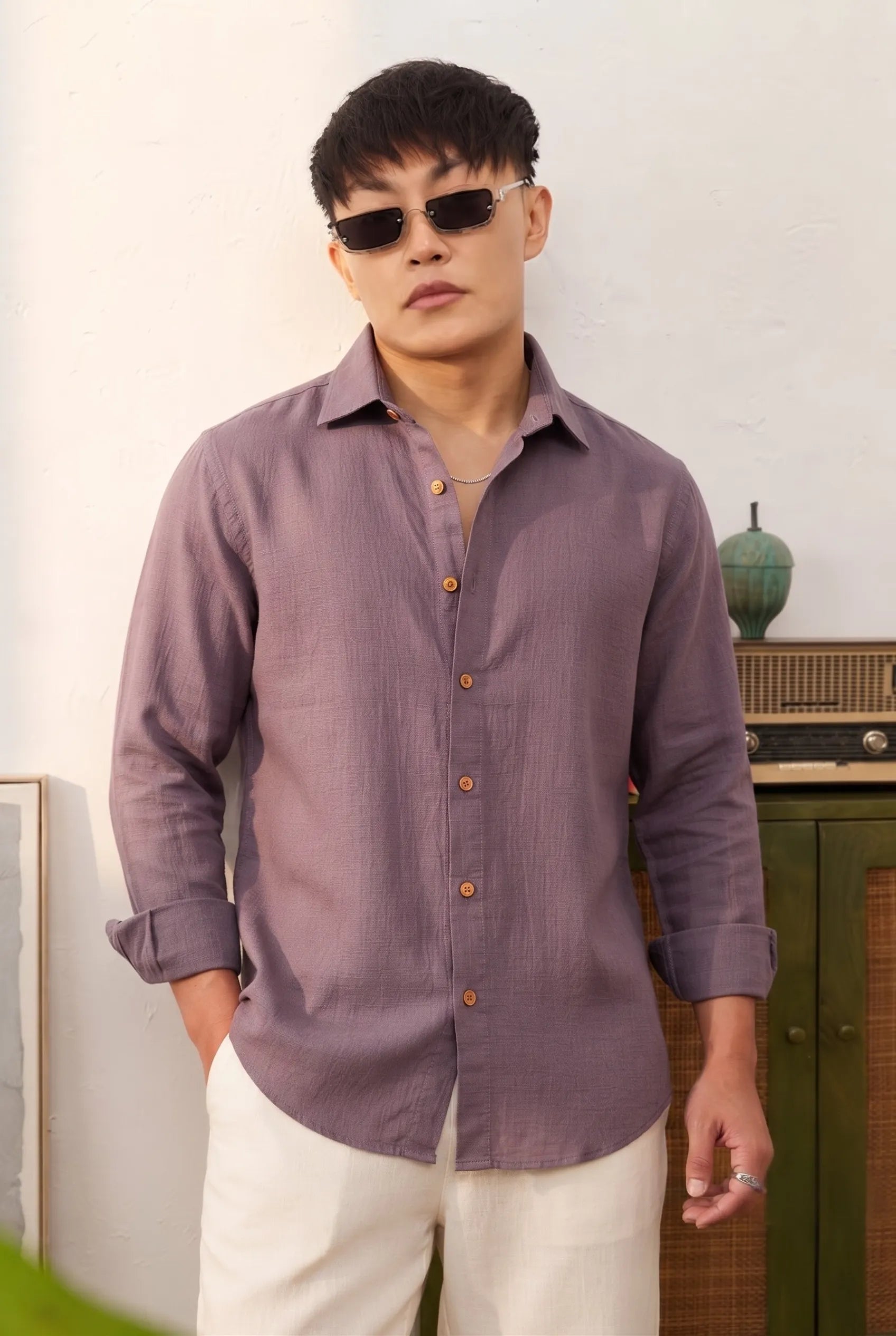 Color Hunt Men's Regular Fit Solid Purple Casual Shirt