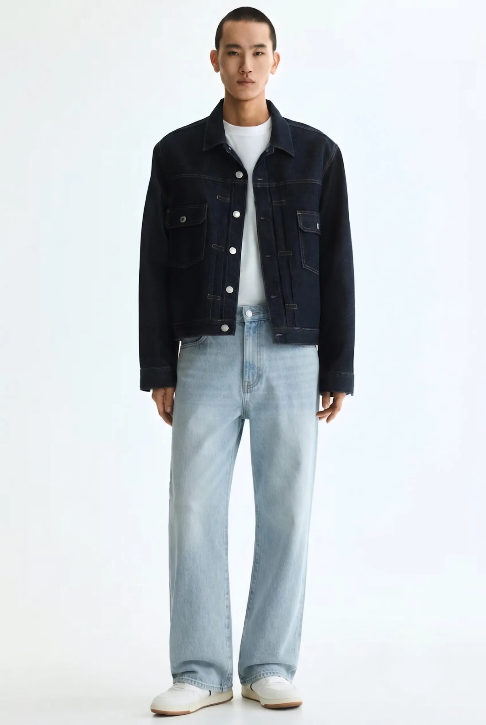 Color Hunt Men's Straight Fit Light Blue Jeans