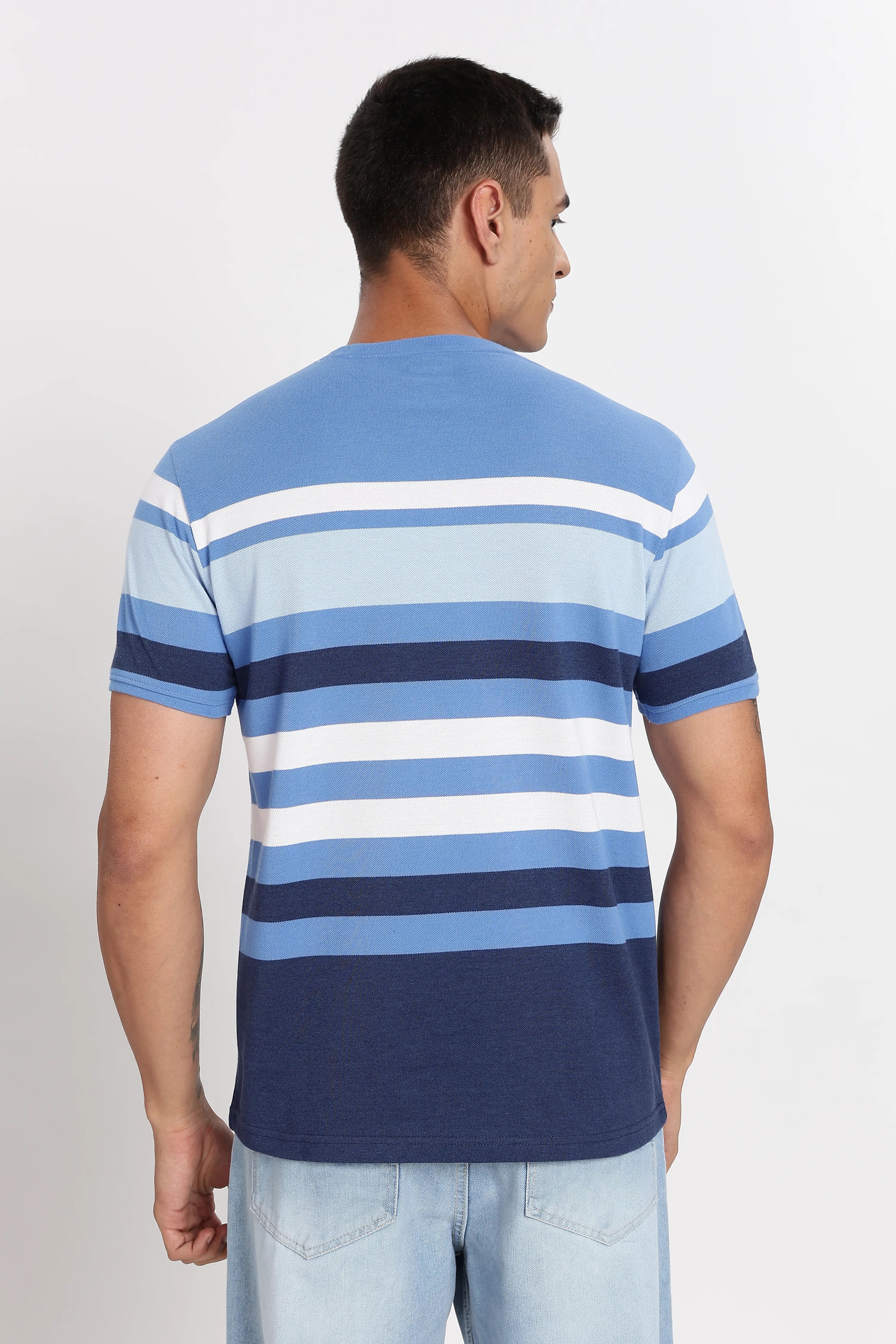 Color Hunt Men's Blue Striped Slim Fit Half Sleeve T-Shirt