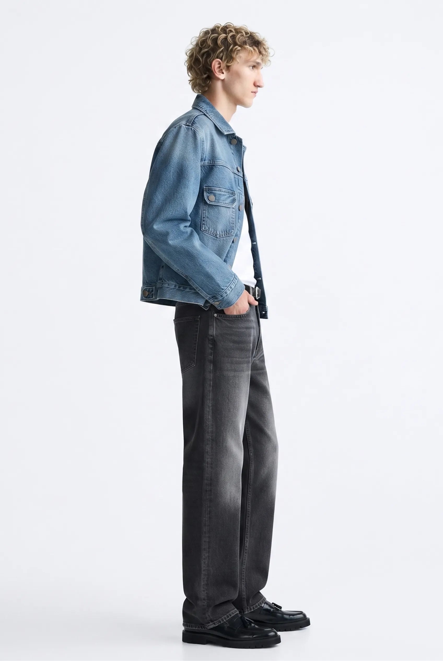 Color Hunt Men's Straight Fit Washed Black Jeans