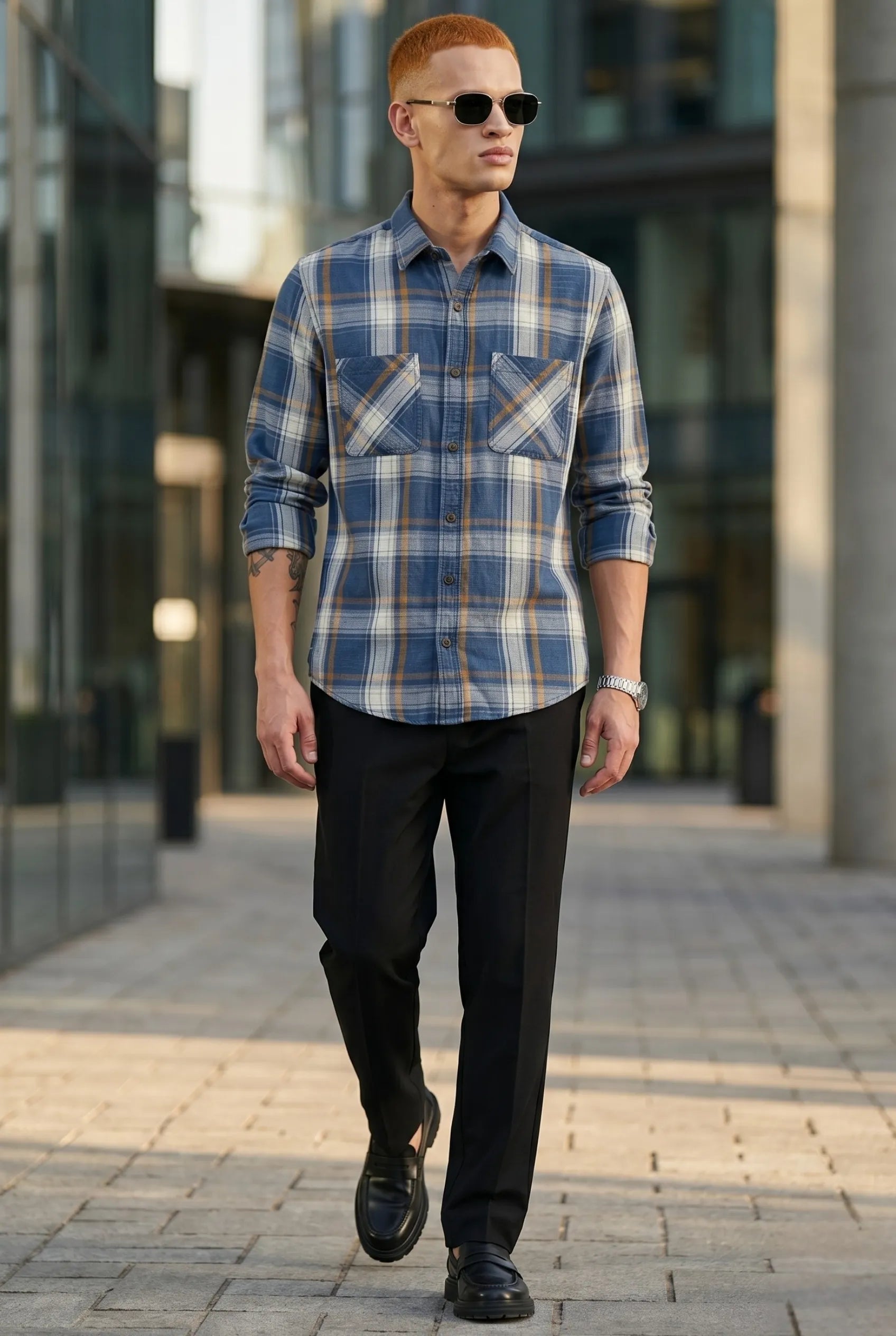 Color Hunt Men's Blue Checked Casual Shirt