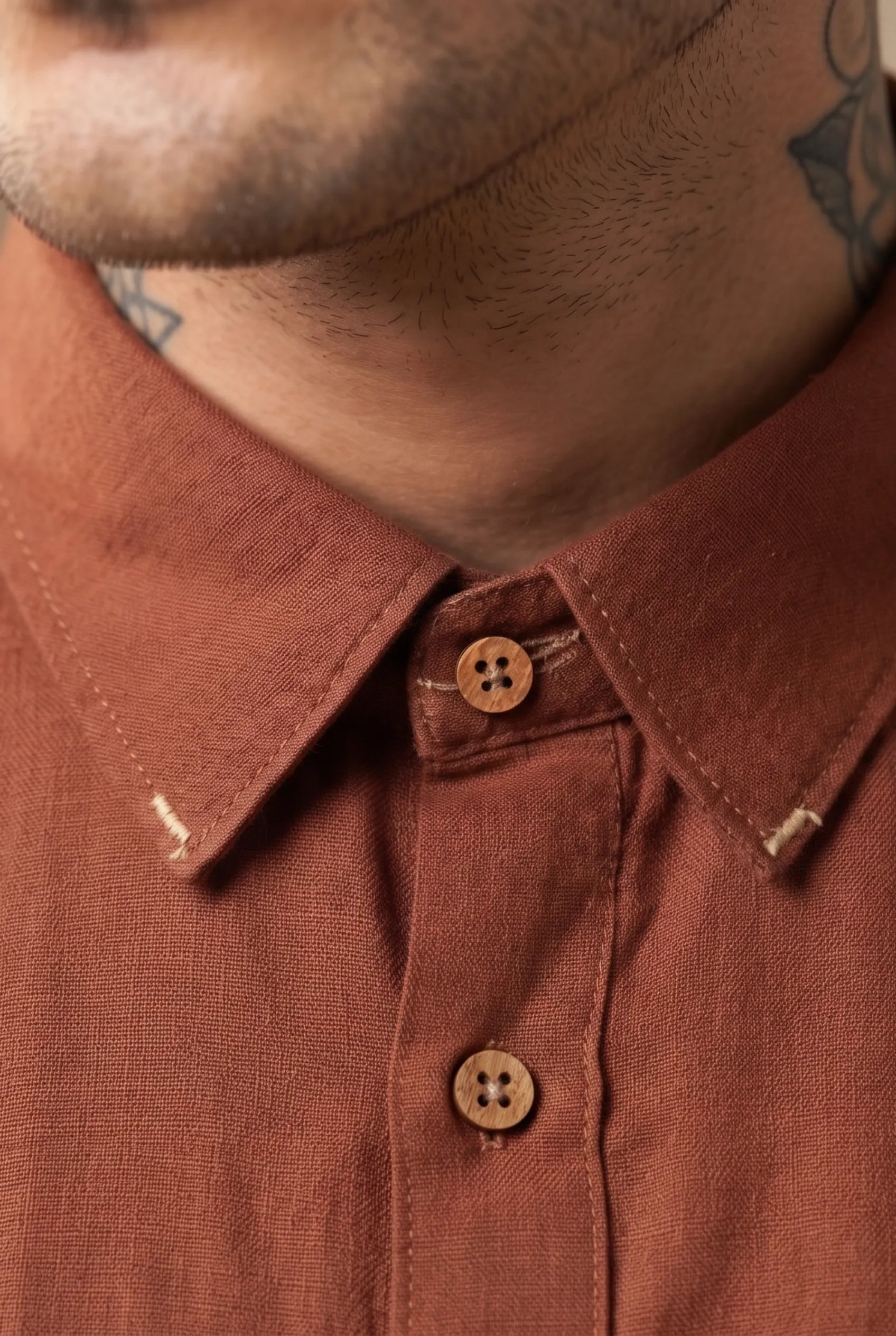 Color Hunt Men's Regular Fit Solid Brown Casual Shirt