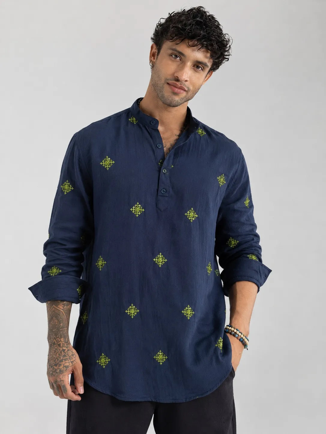 Colorhunt Men’s Navy Blue Embroidered Cotton Short Kurta | Mandarin Collar