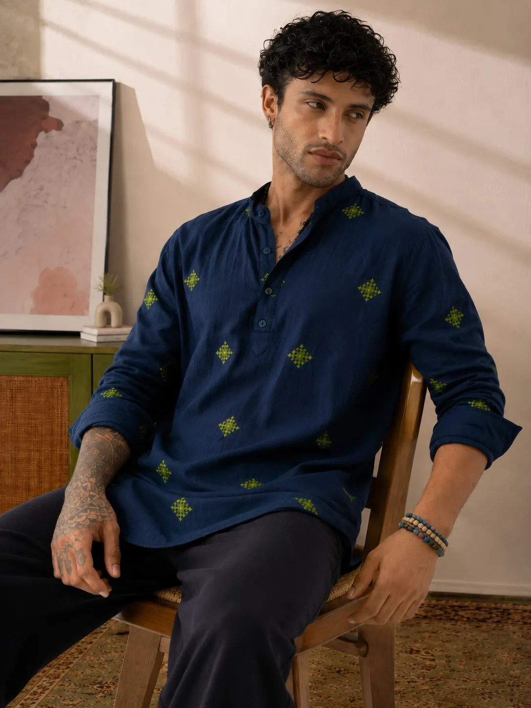 Colorhunt Men’s Navy Blue Embroidered Cotton Short Kurta | Mandarin Collar