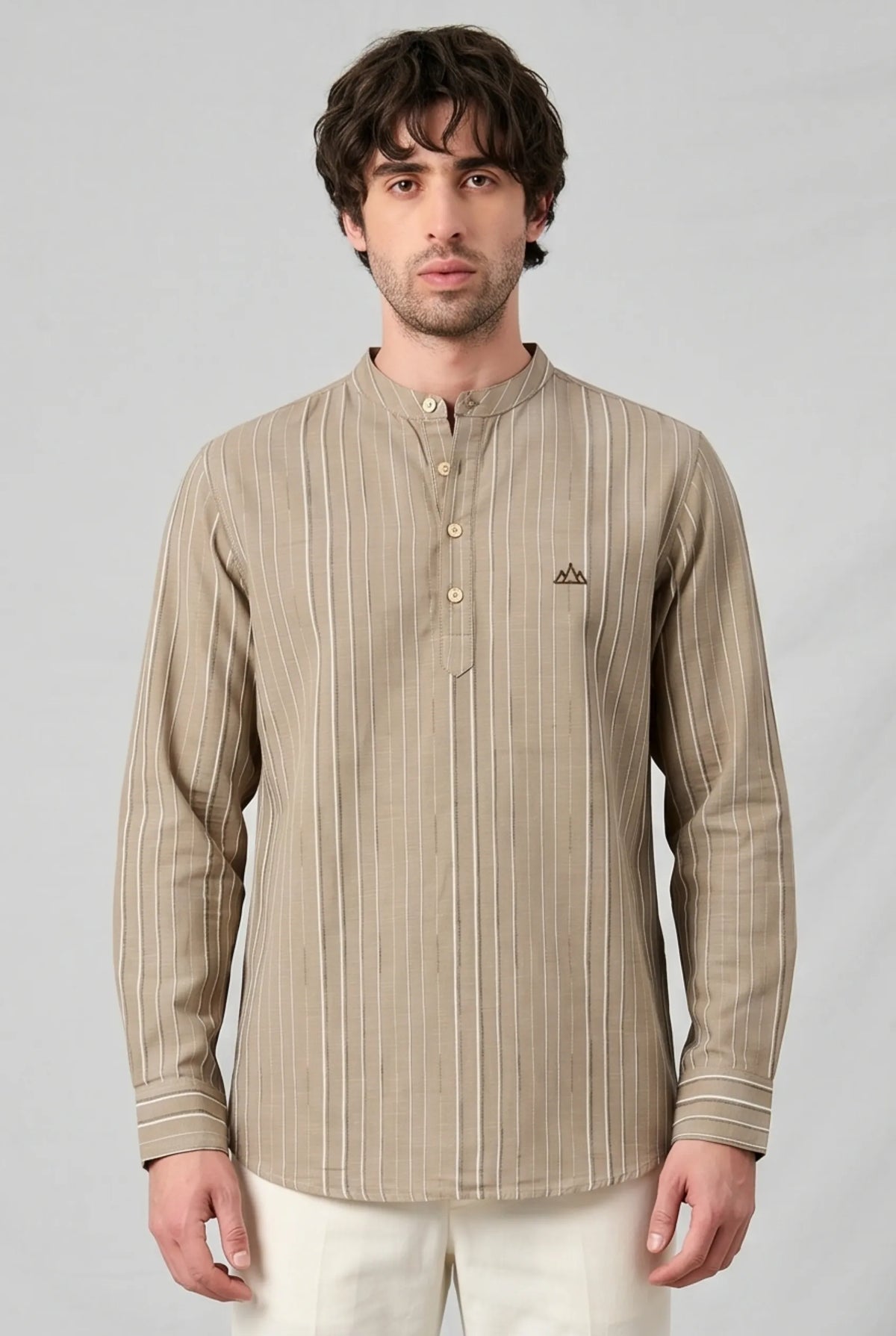 Color Hunt Men's Beige Vertical Stripe Casual Shirt