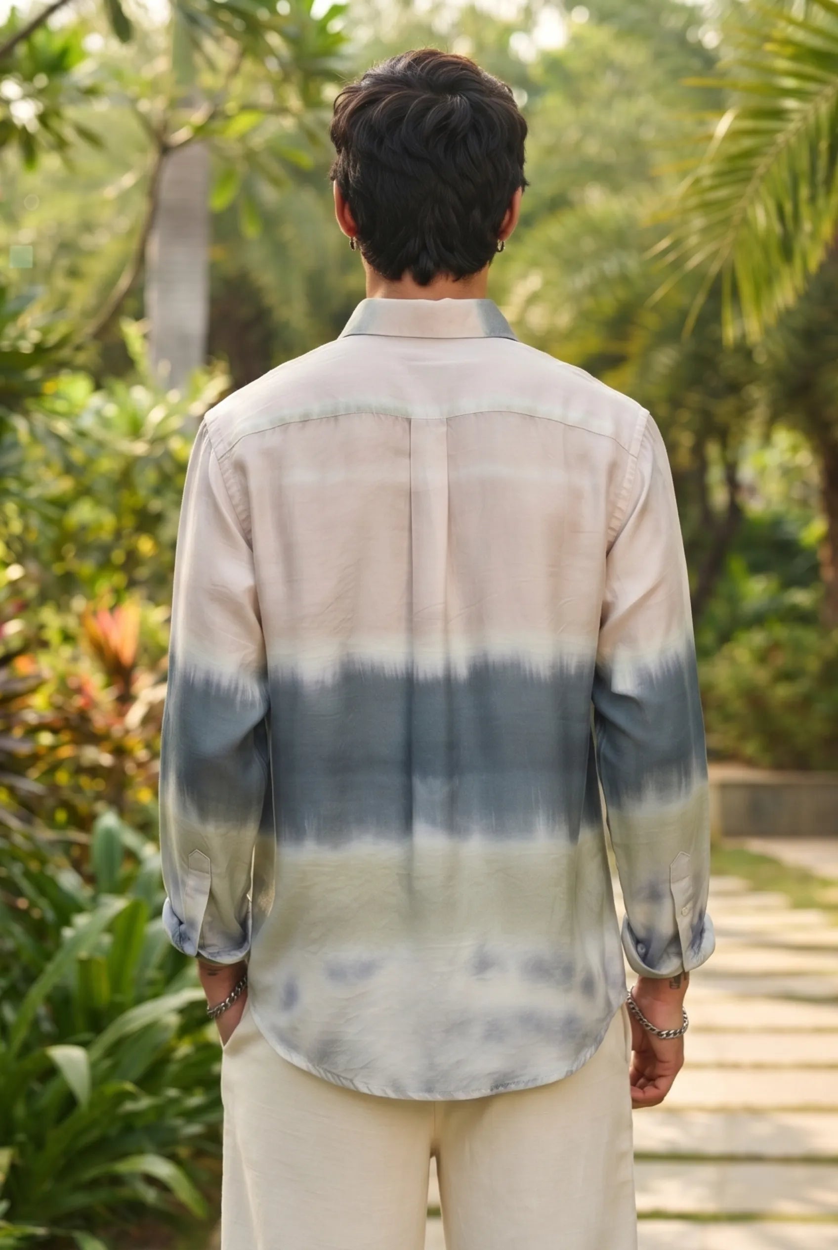 Color Hunt Men's Regular Fit Beige & Blue Ombre Casual Shirt