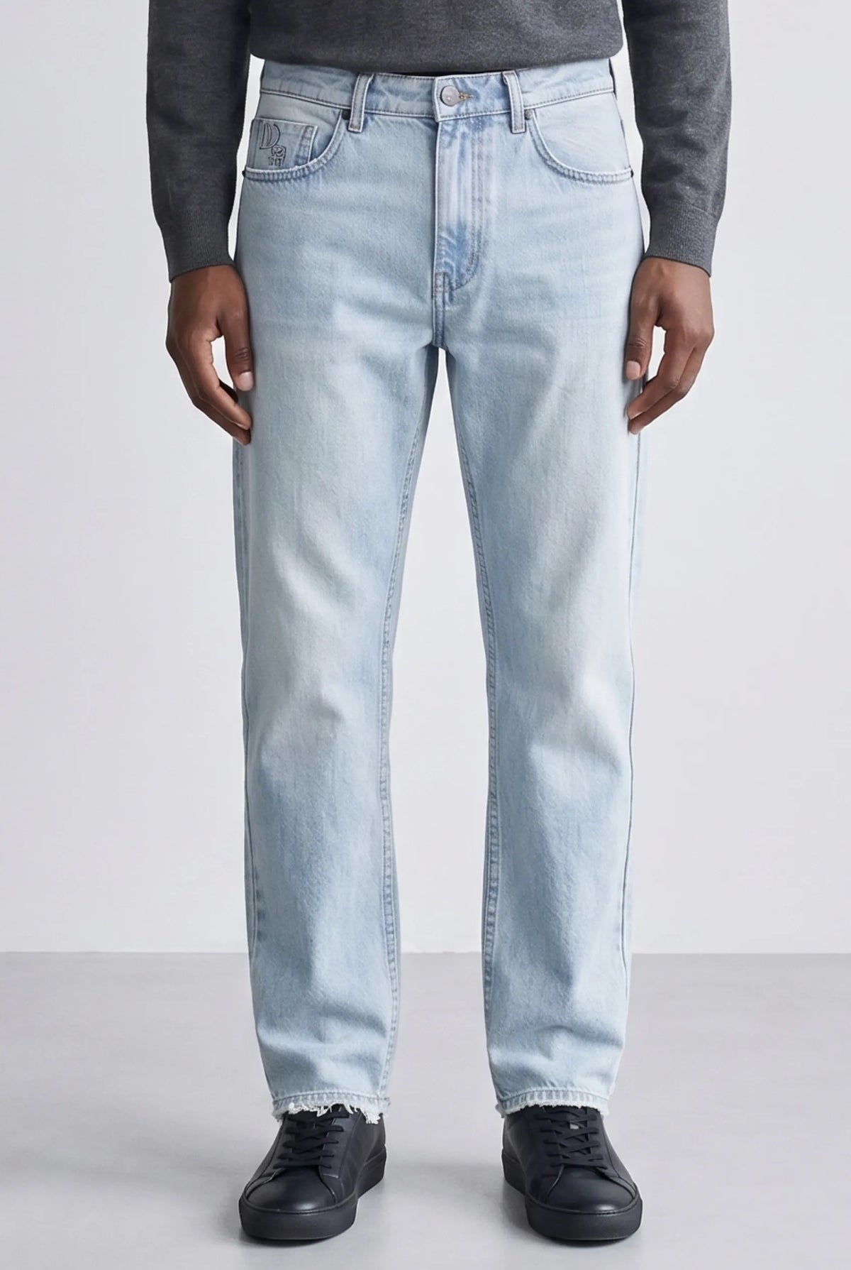Color Hunt Men's Light Blue Washed Denim Jeans