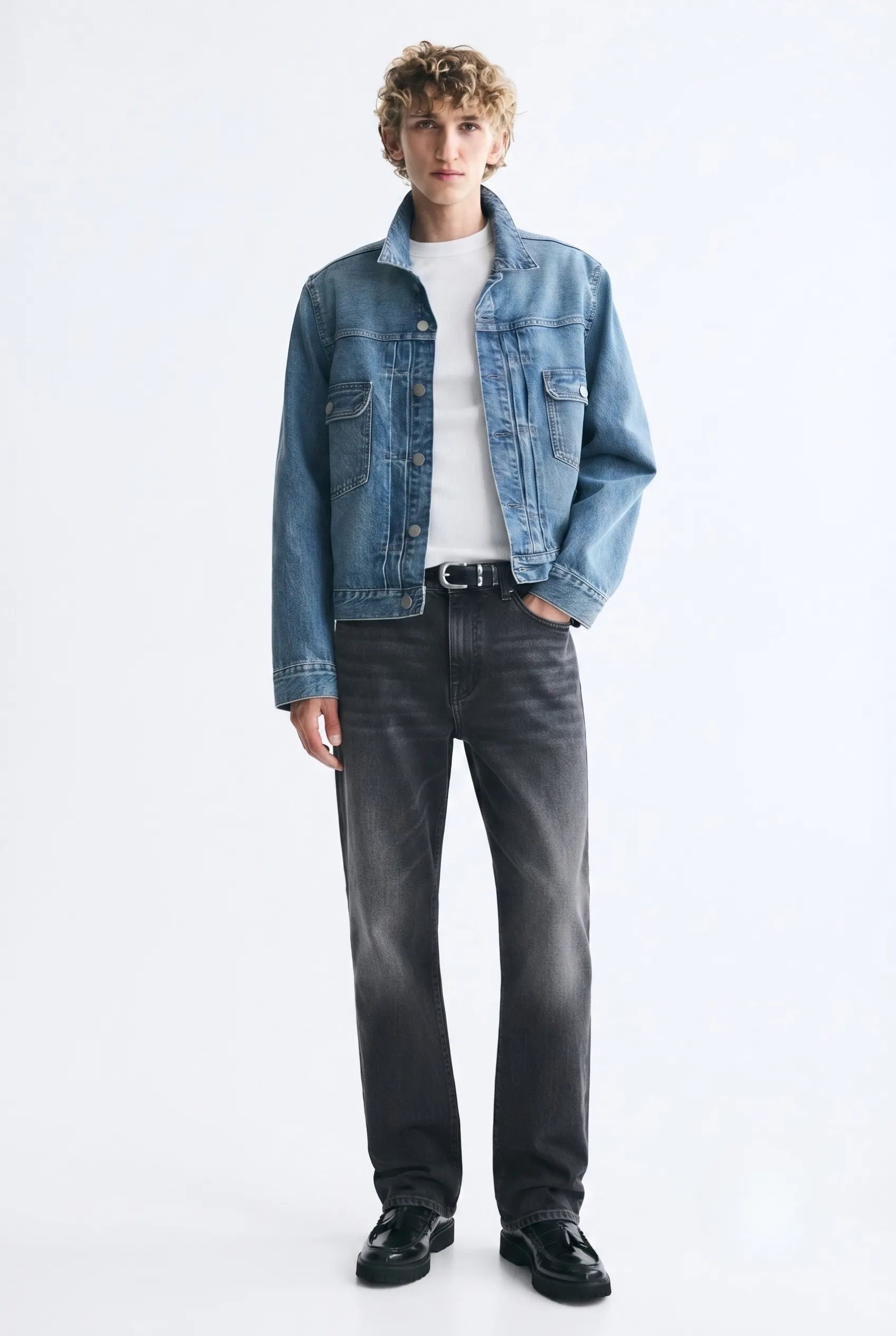 Color Hunt Men's Straight Fit Washed Black Jeans