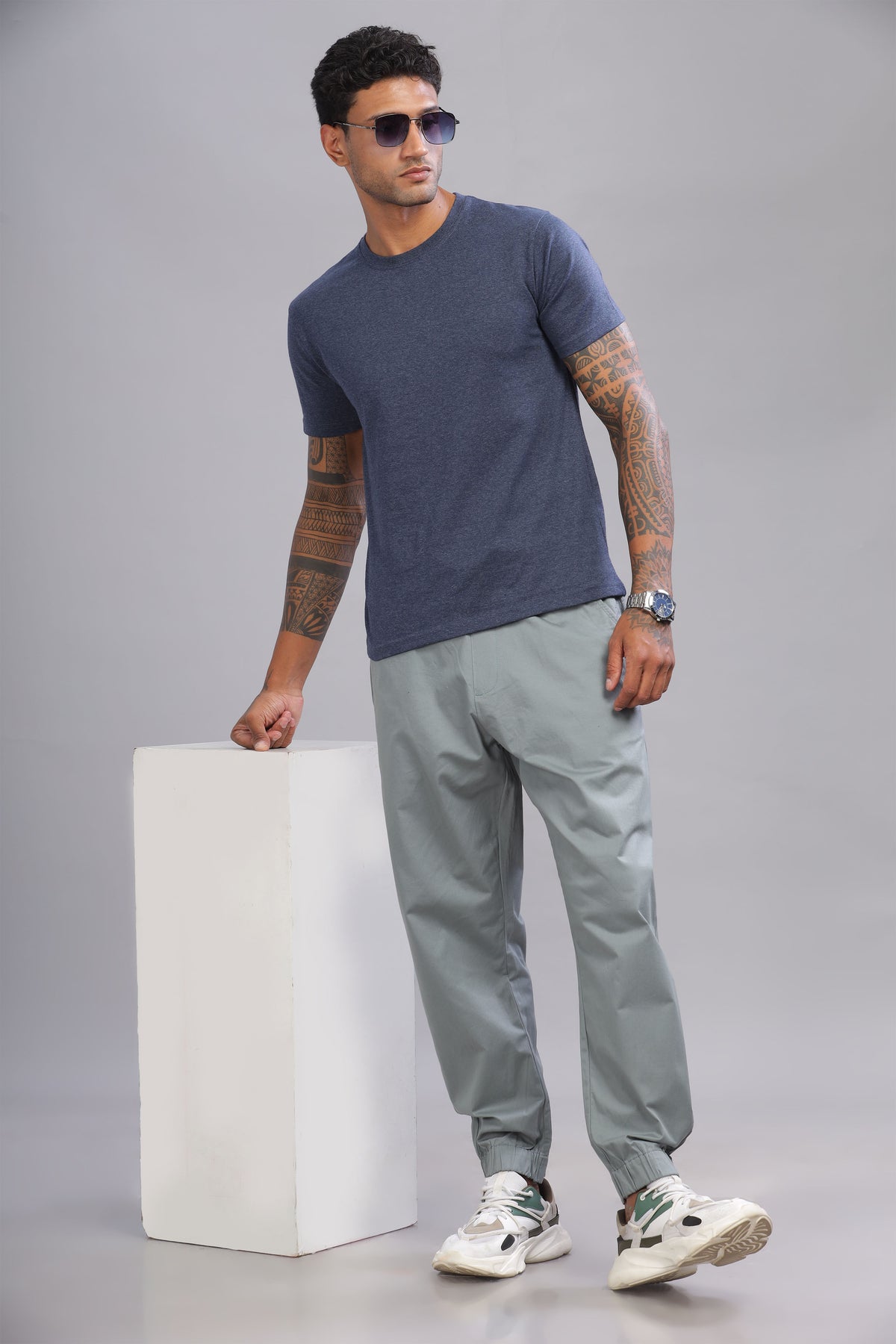 Color Hunt Men's Grey Full Length Future Fit Cargo Joggers - Colorhunt