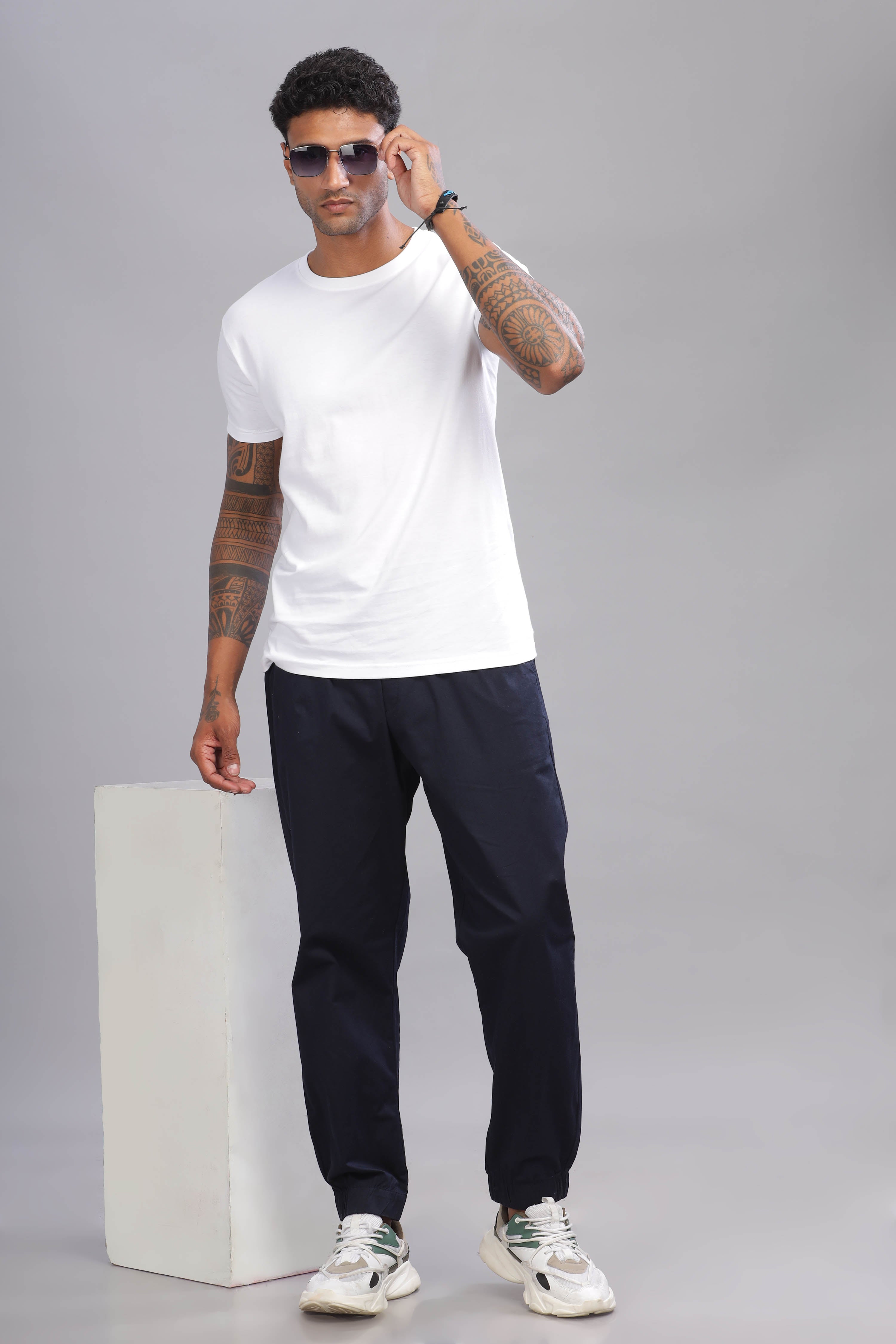 Color Hunt Men's Navy Full Length Future Fit Cargo Joggers - Colorhunt