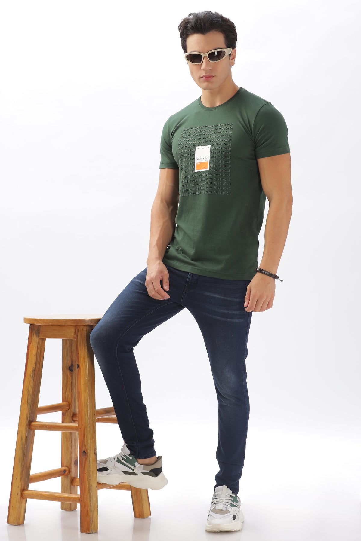 Color Hunt Men's Cotton Green Half Sleeve Printed Regular Tshirt - Colorhunt