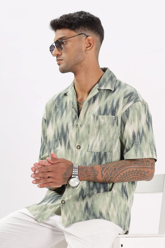 Color Hunt Men's Green Half Sleeve Oversize Oversize Shirt - Colorhunt