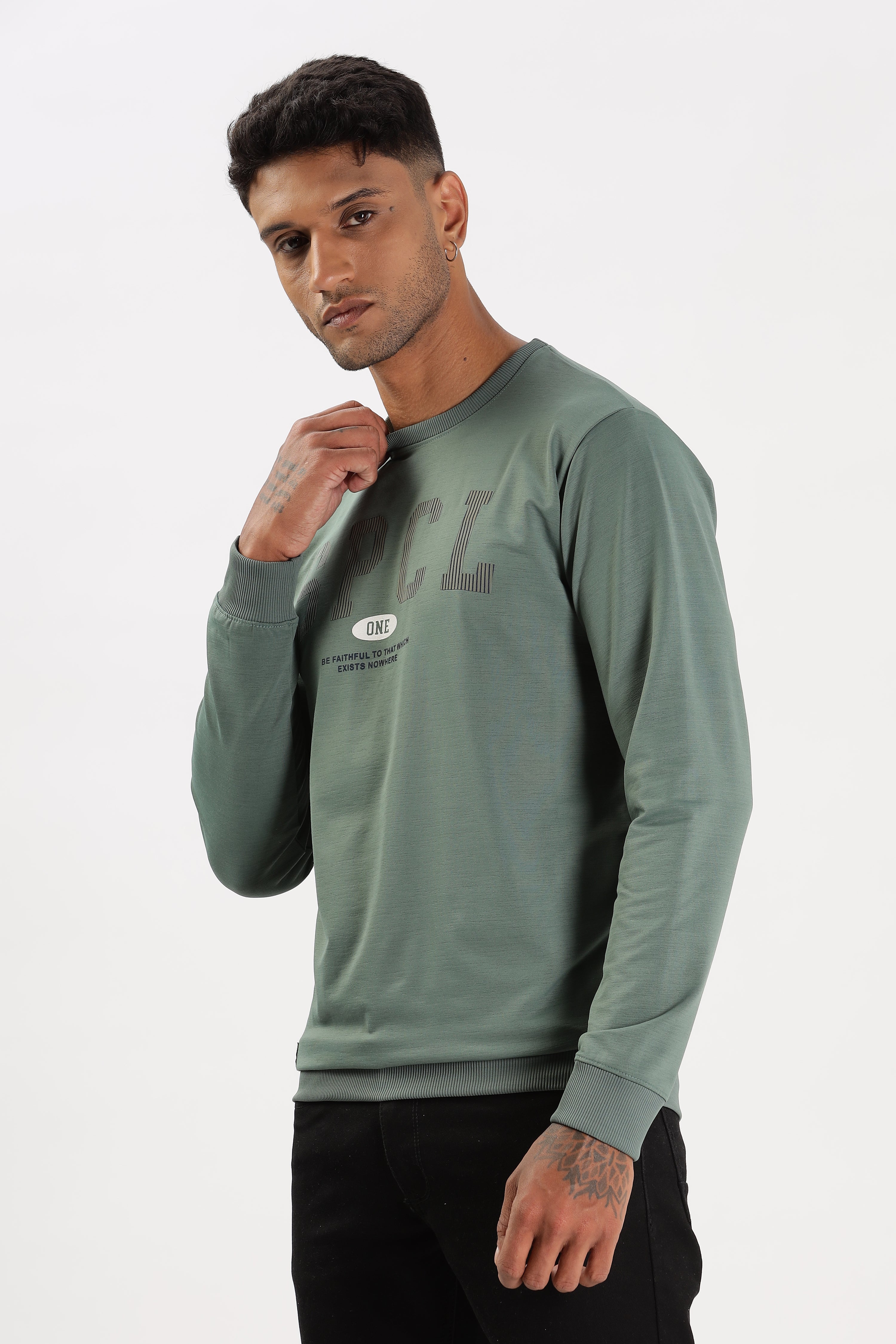 Color Hunt Men's Dark Green Full Sleeve Regular Fit Sweatshirt