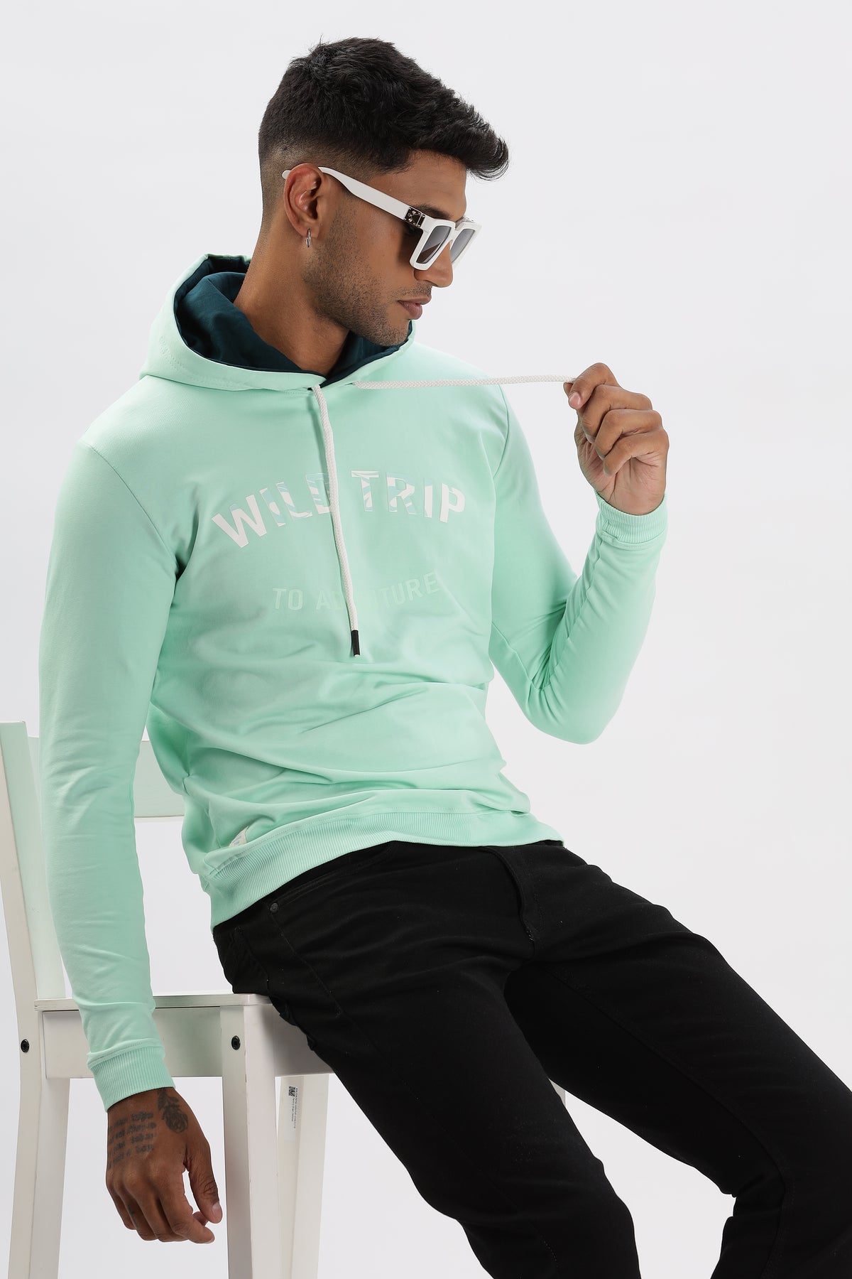 Color Hunt Men's Mint Green Full Sleeve Regular Fit Hoodie