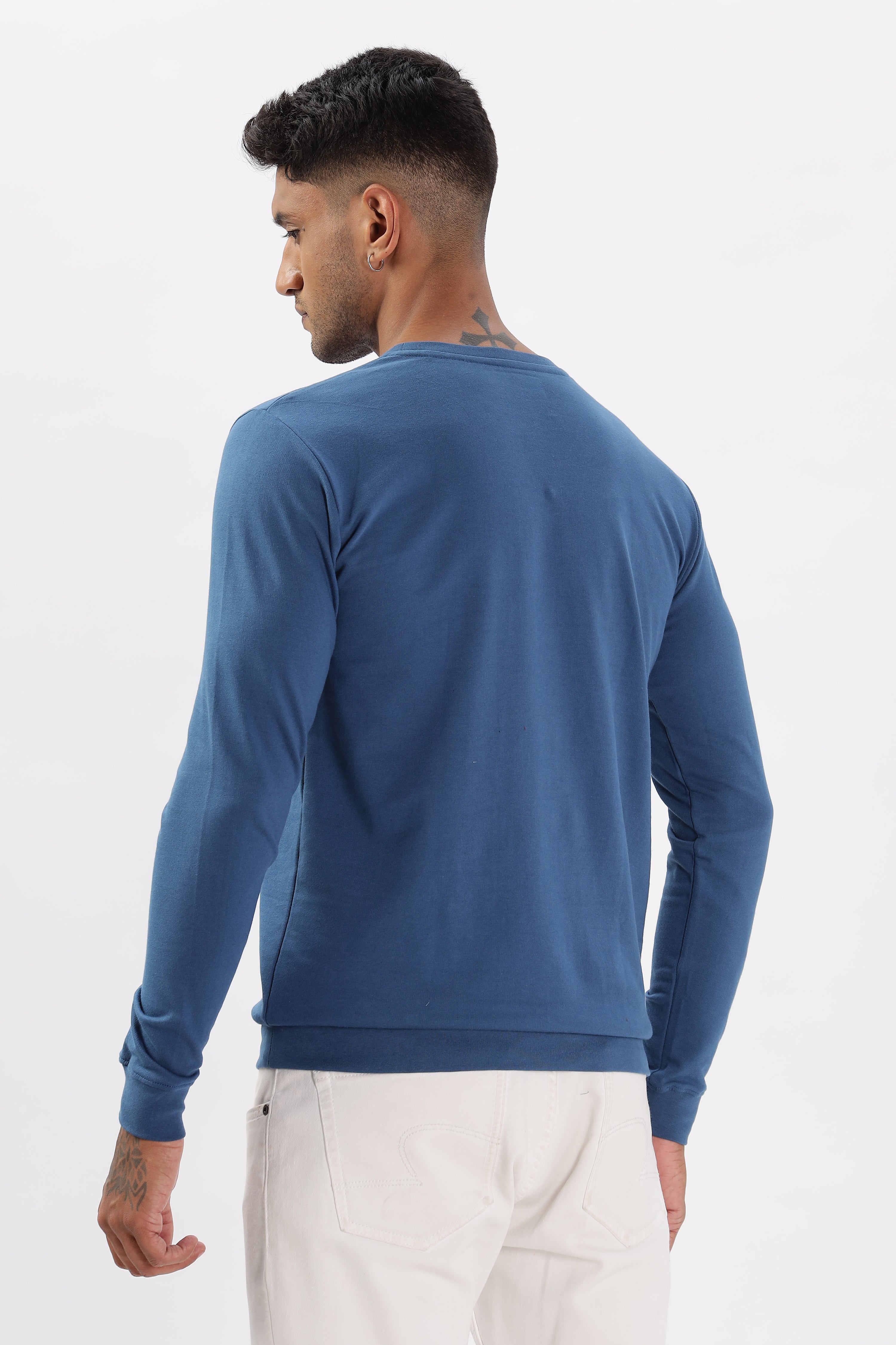 Color Hunt Men's Blue Full Sleeve Regular Fit Sweatshirt