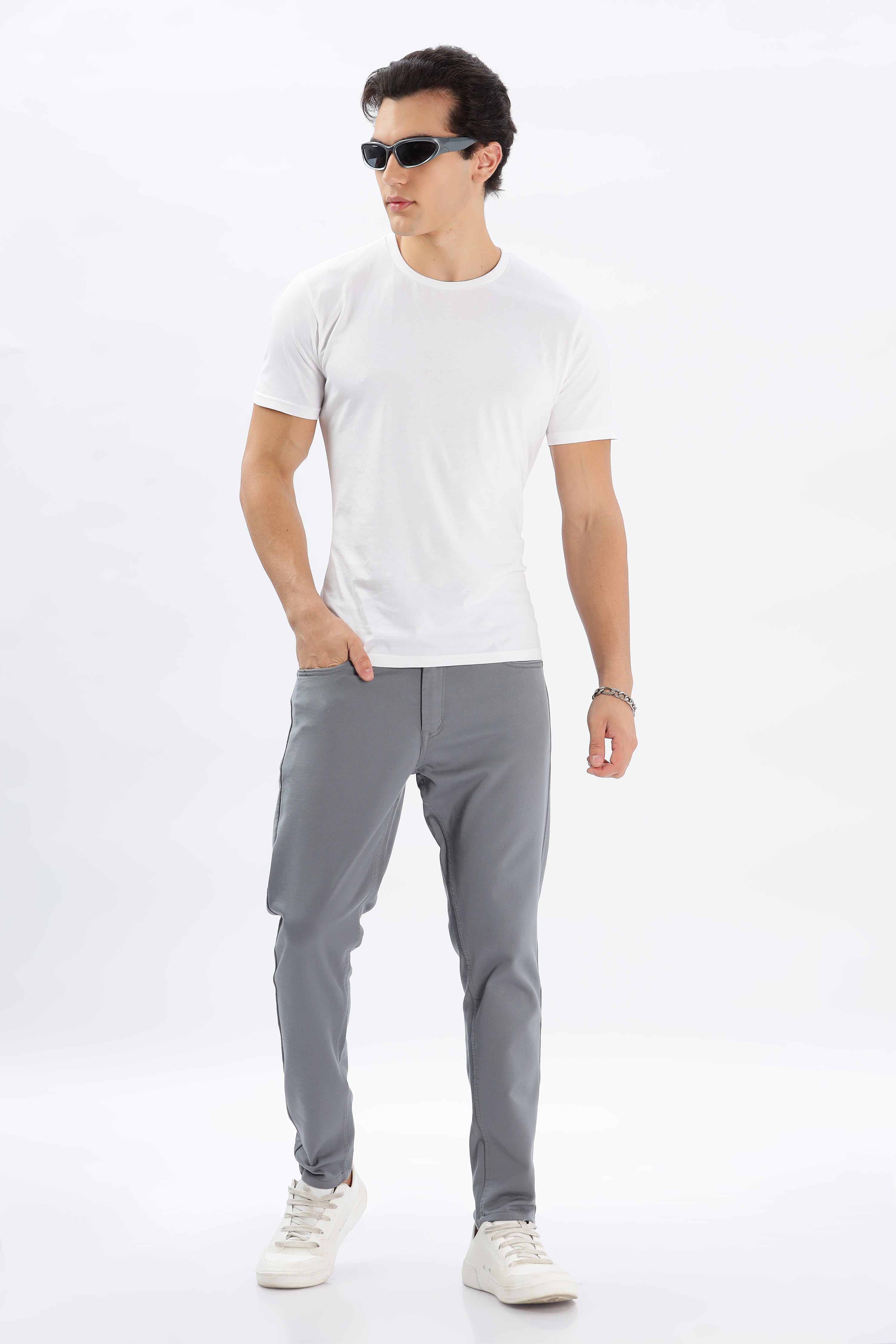 Color Hunt Men's Grey Ankle Length Tappered Fit Trouser