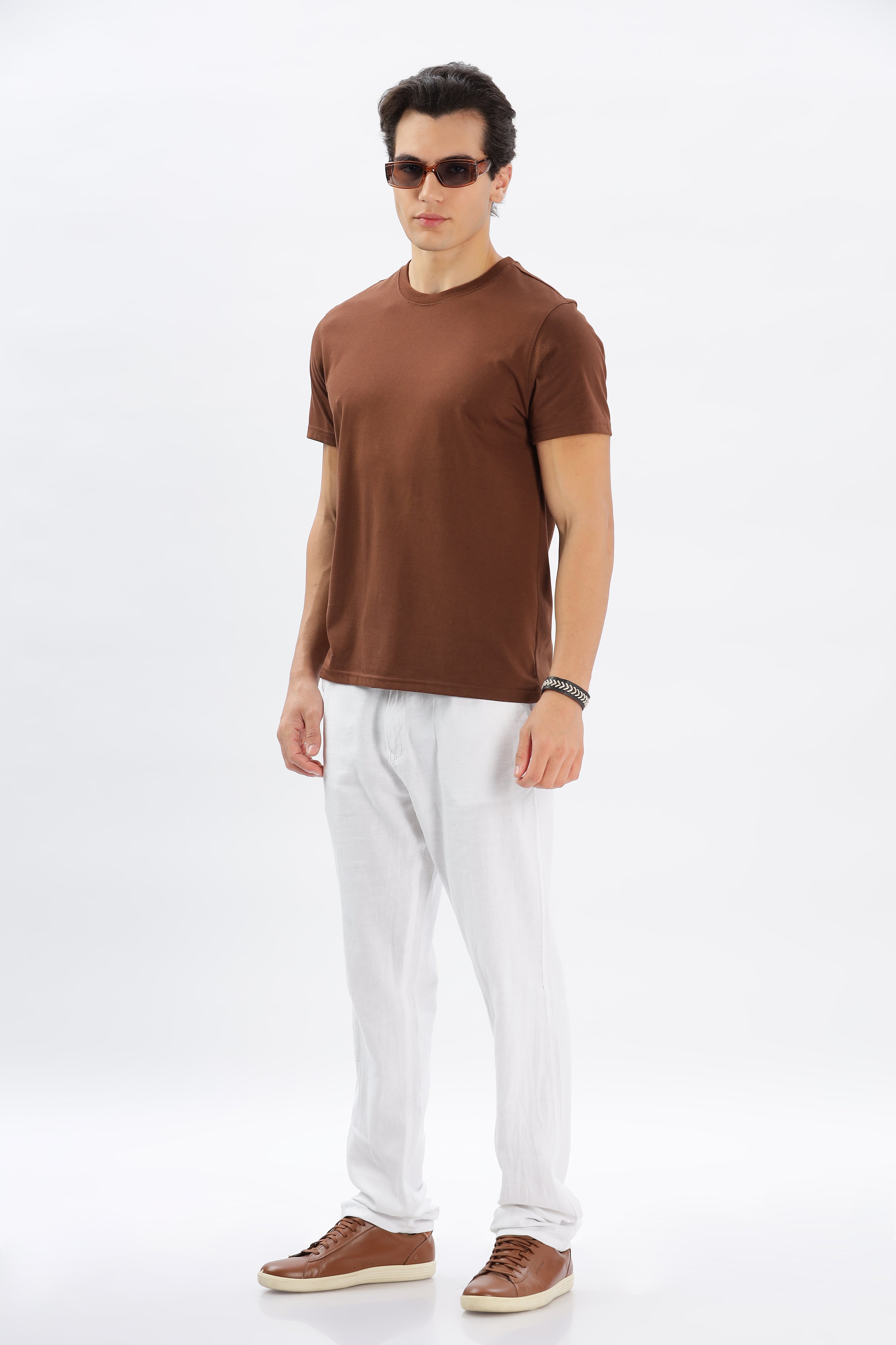 Color Hunt Men's White Full Length Tappered Fit Linen Trouser