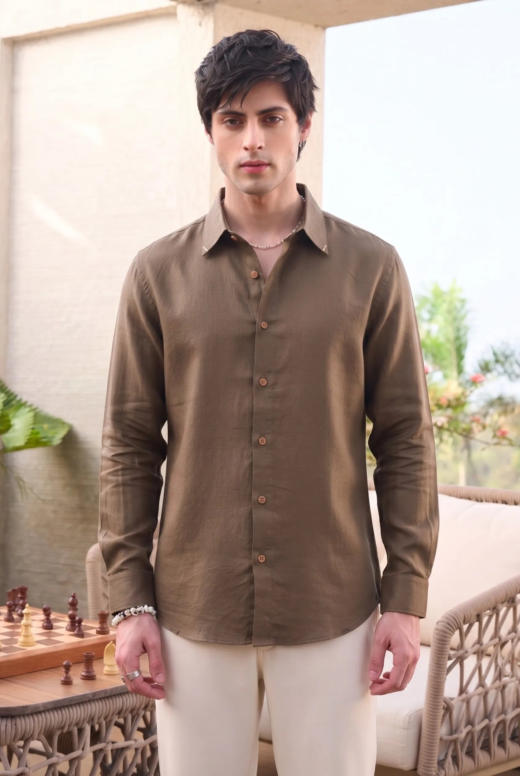 Color Hunt Men's Regular Fit Solid Olive Casual Shirt