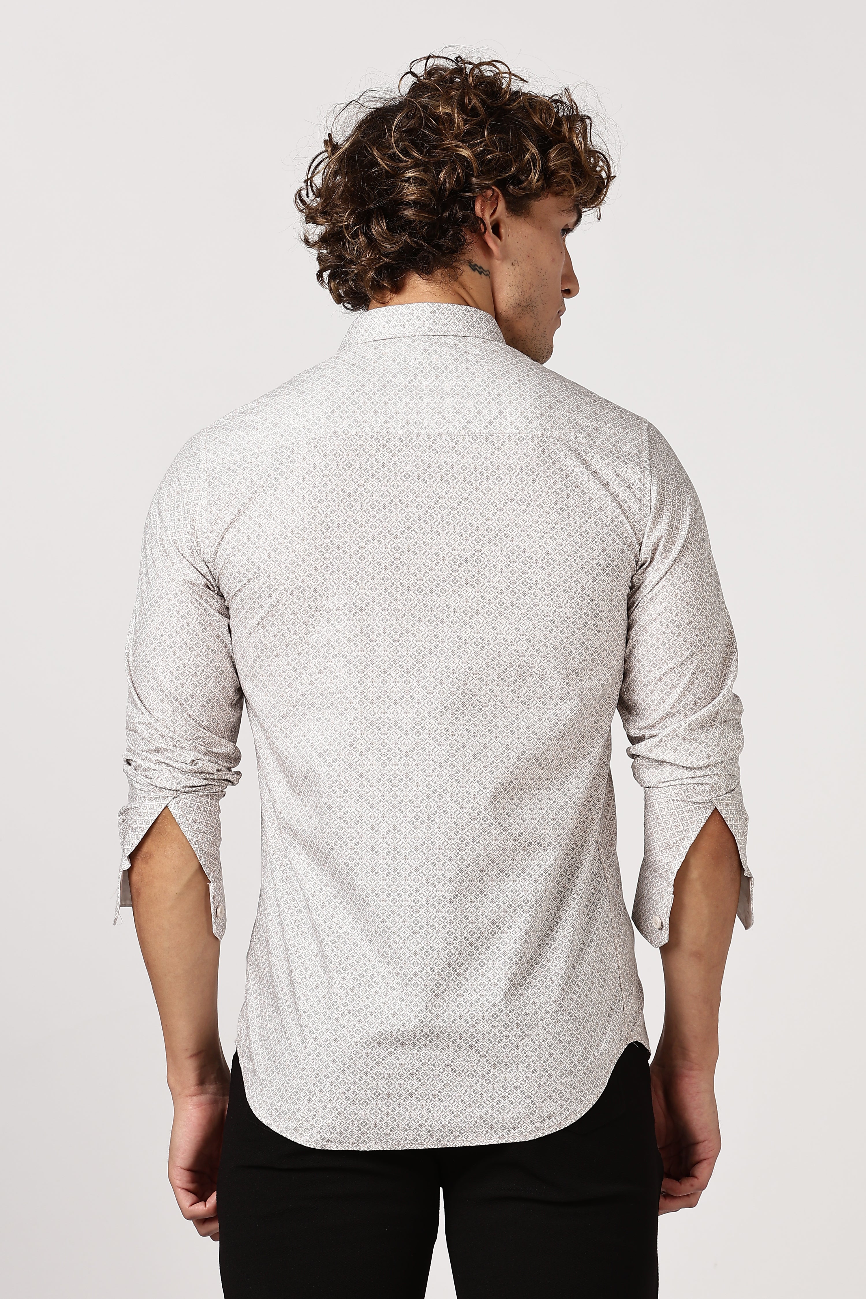 Color Hunt Men's White & Brown Full Sleeve Printed Cotton Shirt