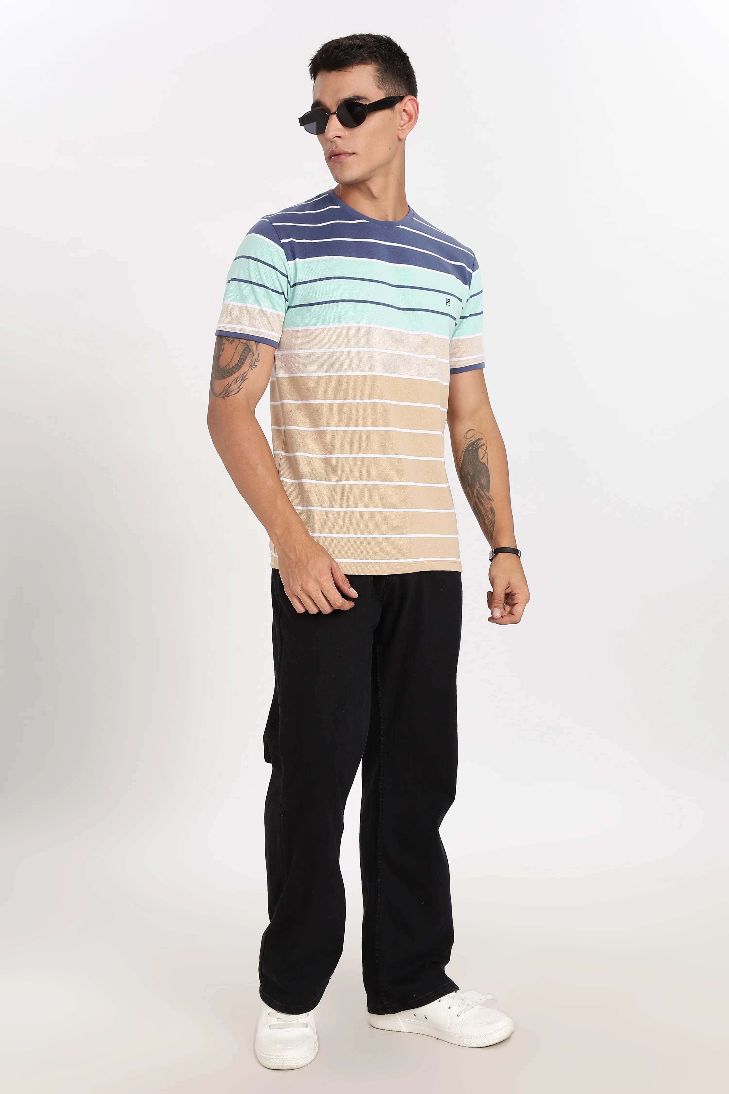 Color Hunt Men's Navy & Beige Striped Slim Fit T-Shirt