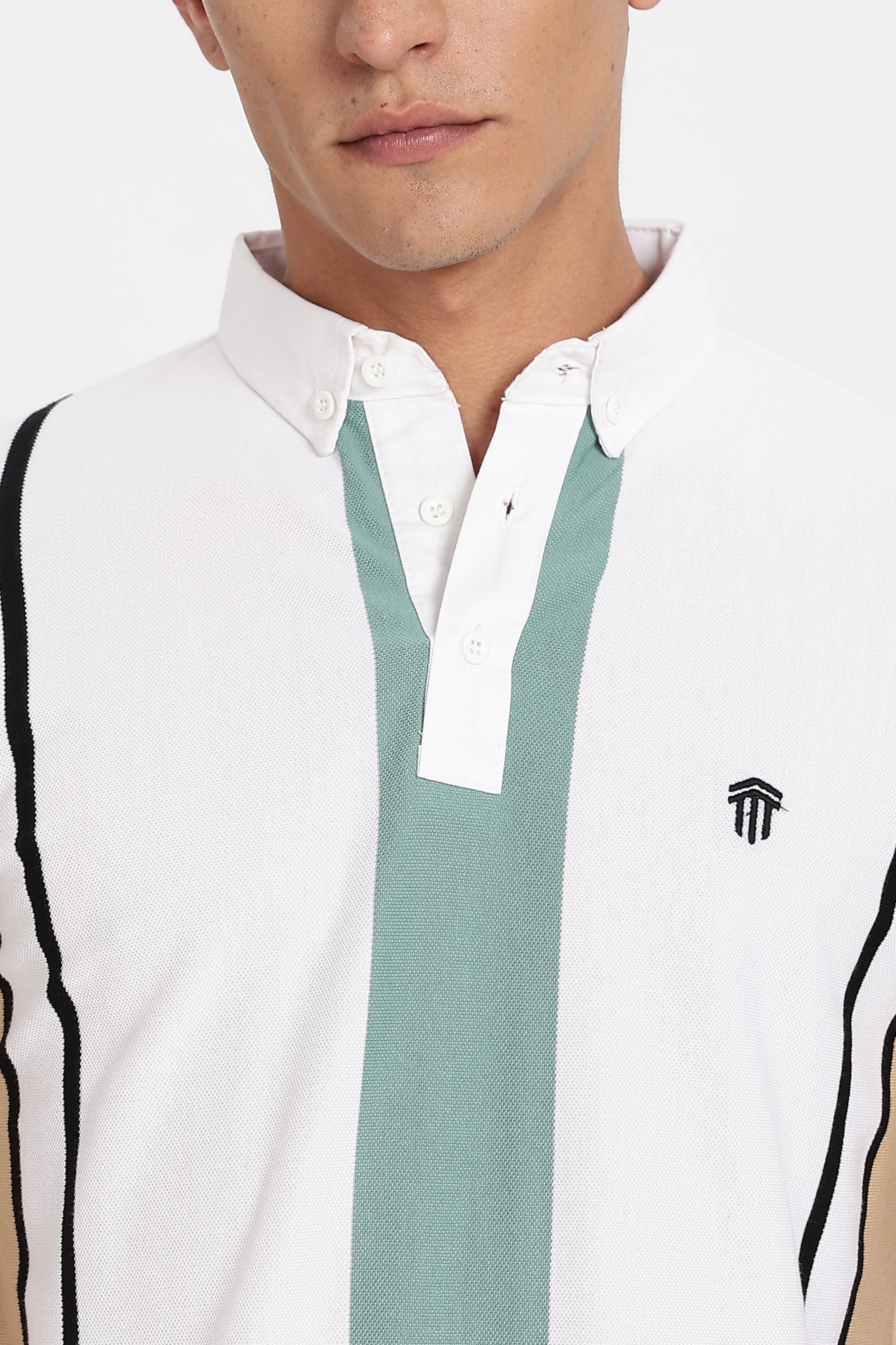 Color Hunt Men's White Striped Slim Fit Polo T-Shirt