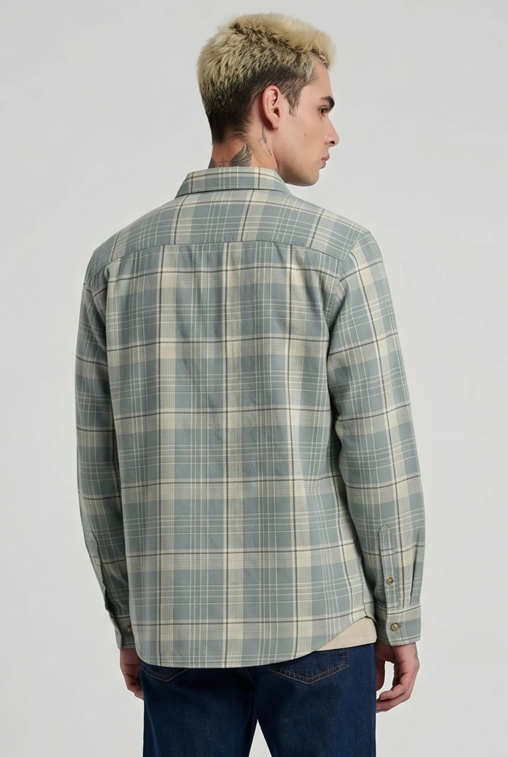 Color Hunt Men's Light Green Checkered Casual Shirt