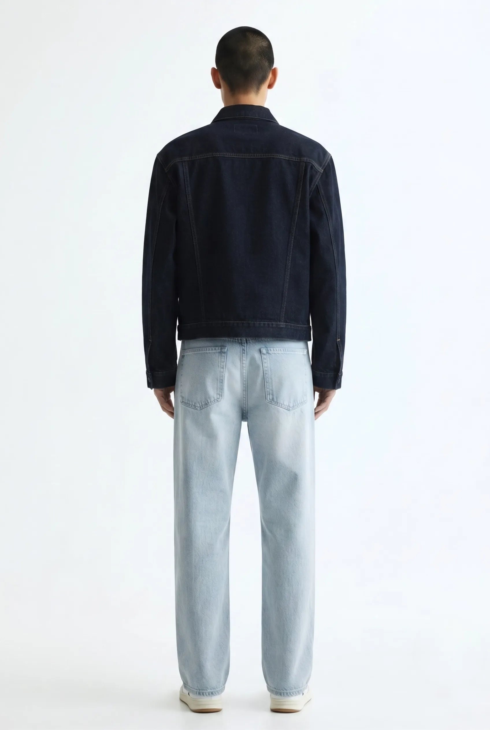 Color Hunt Men's Straight Fit Light Blue Jeans