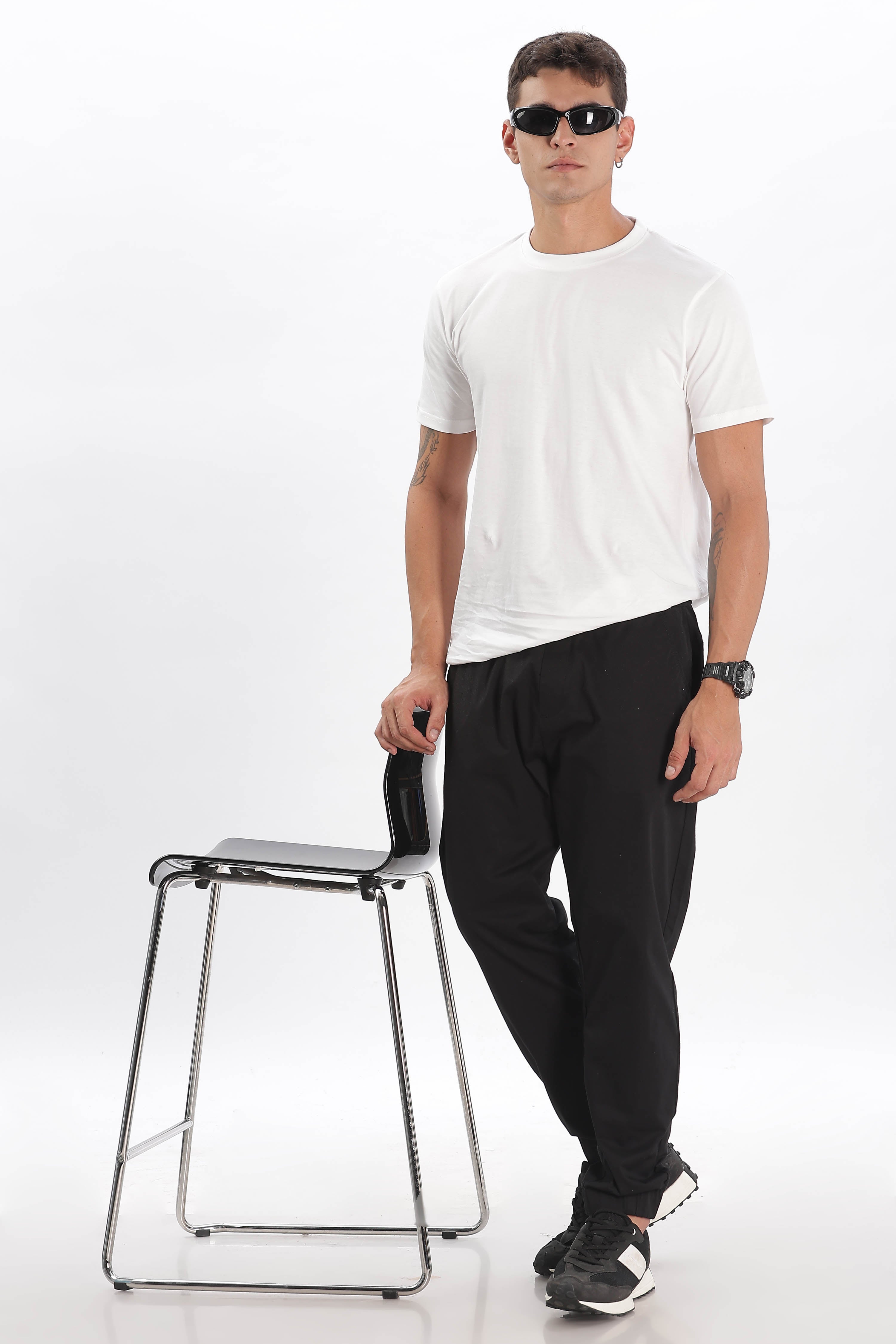 Color Hunt Men's Black Full Length Future Fit Cargo Joggers - Colorhunt