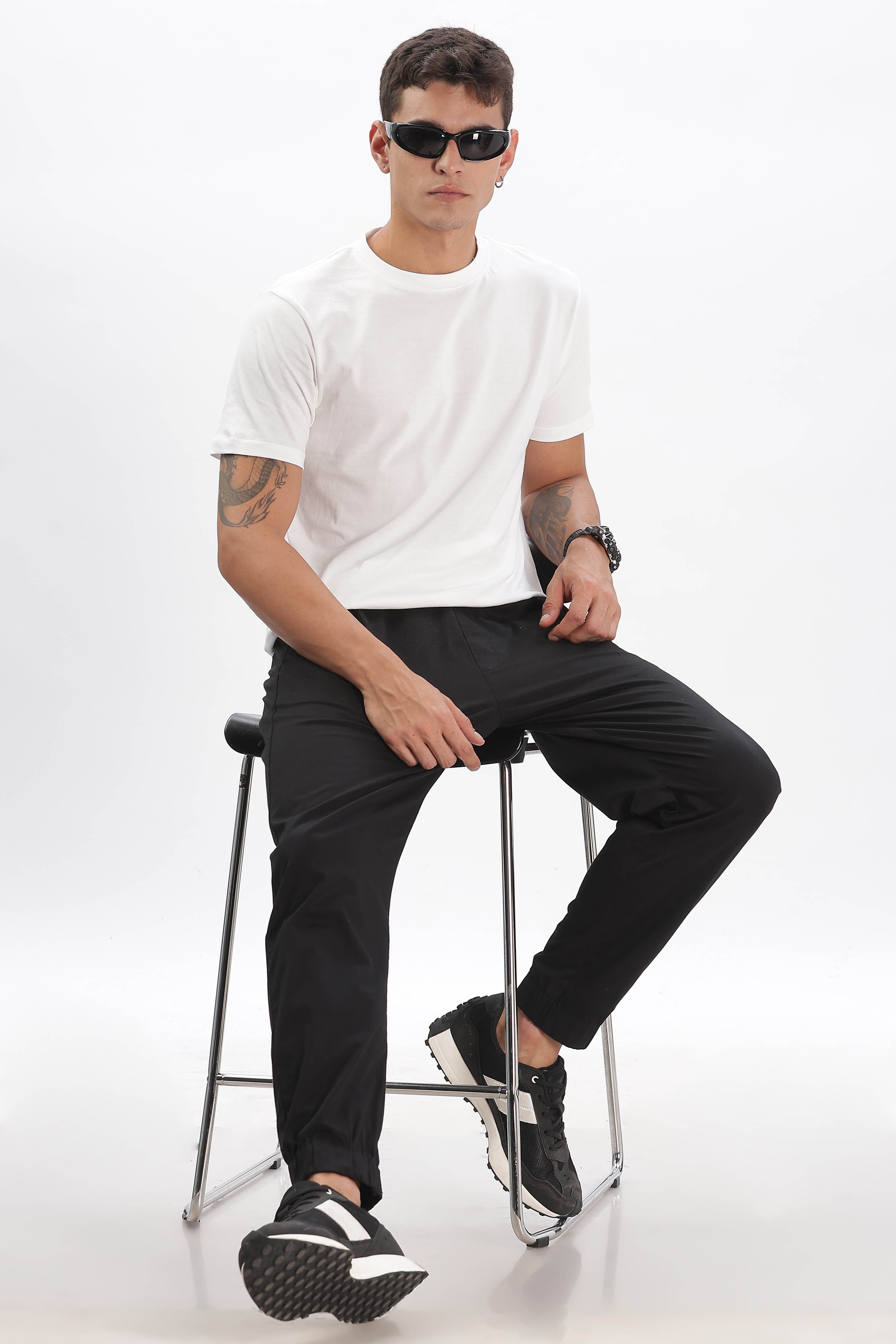 Color Hunt Men's Black Full Length Future Fit Cargo Joggers - Colorhunt