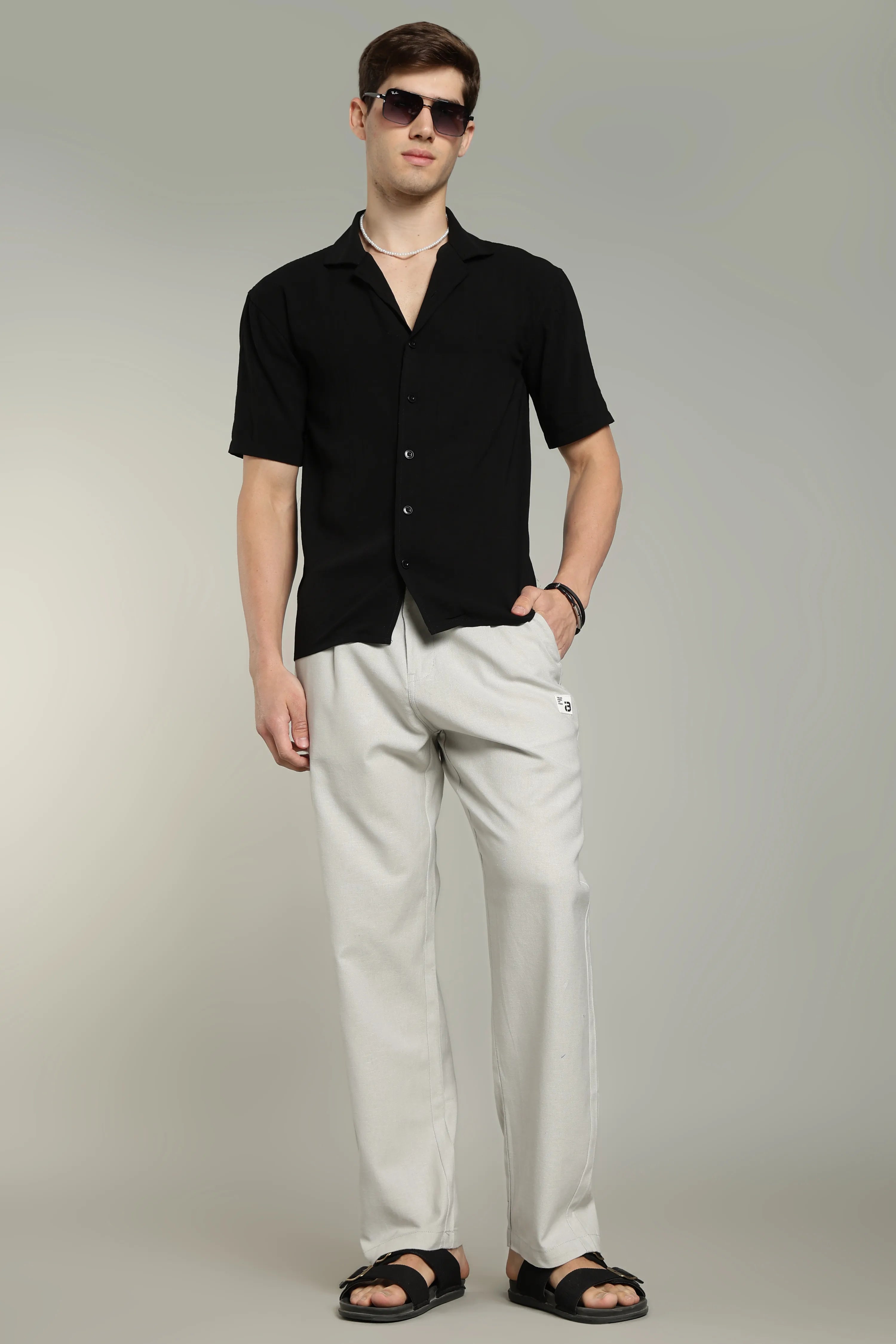 Color Hunt Straight Fit Men Grey Trousers