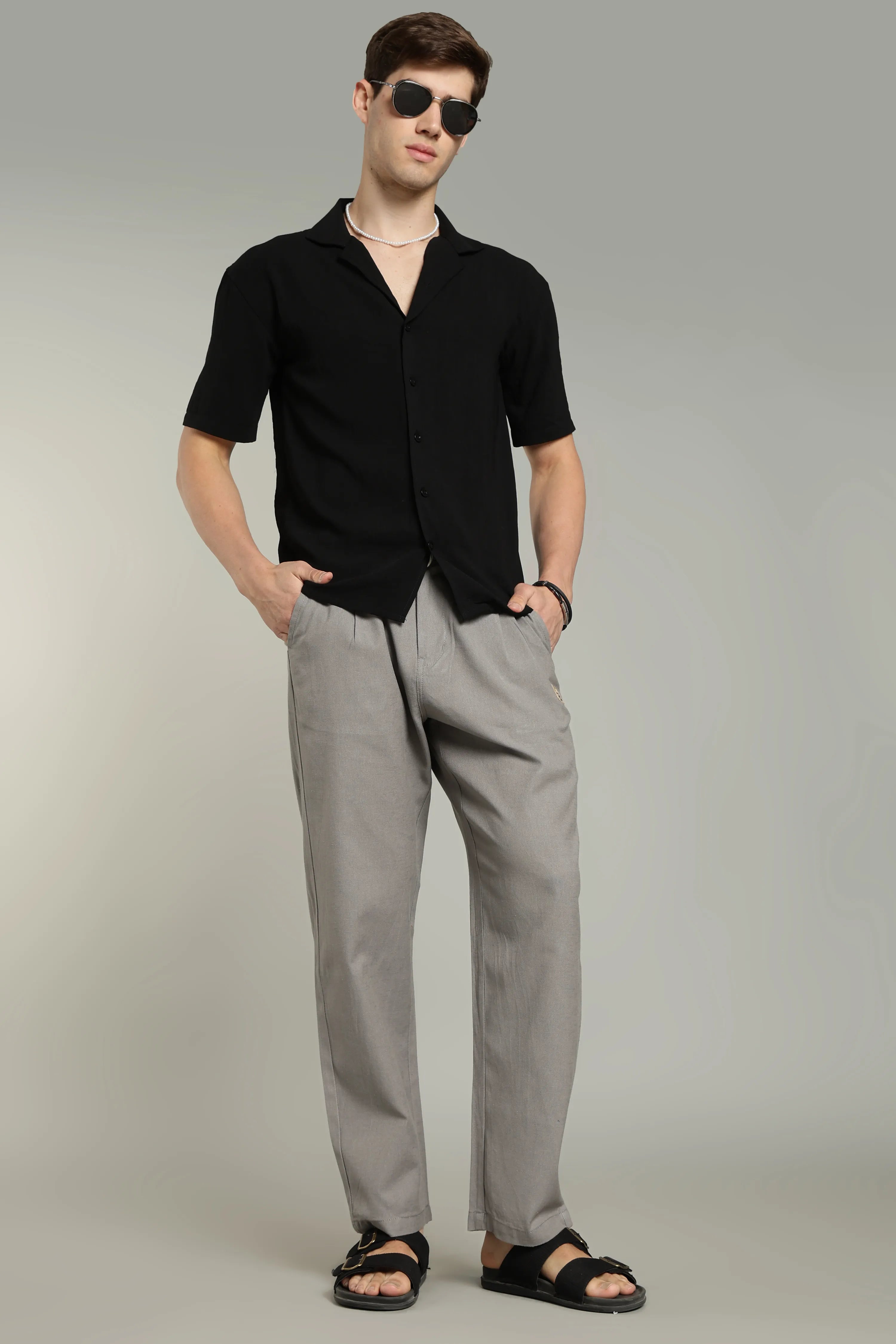 Color Hunt Straight Fit Men Grey Trousers