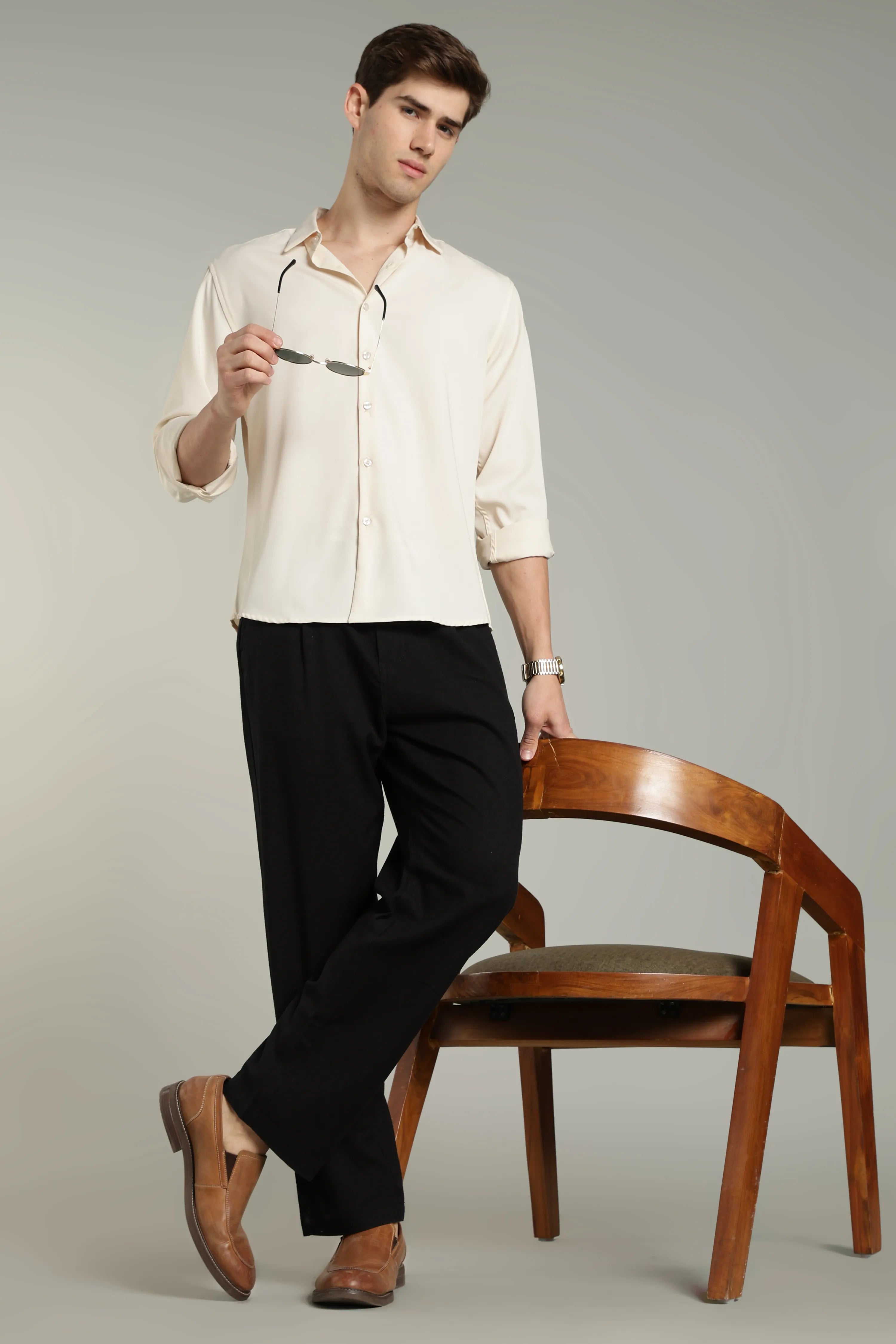 Color Hunt Straight Fit Men Black Trousers