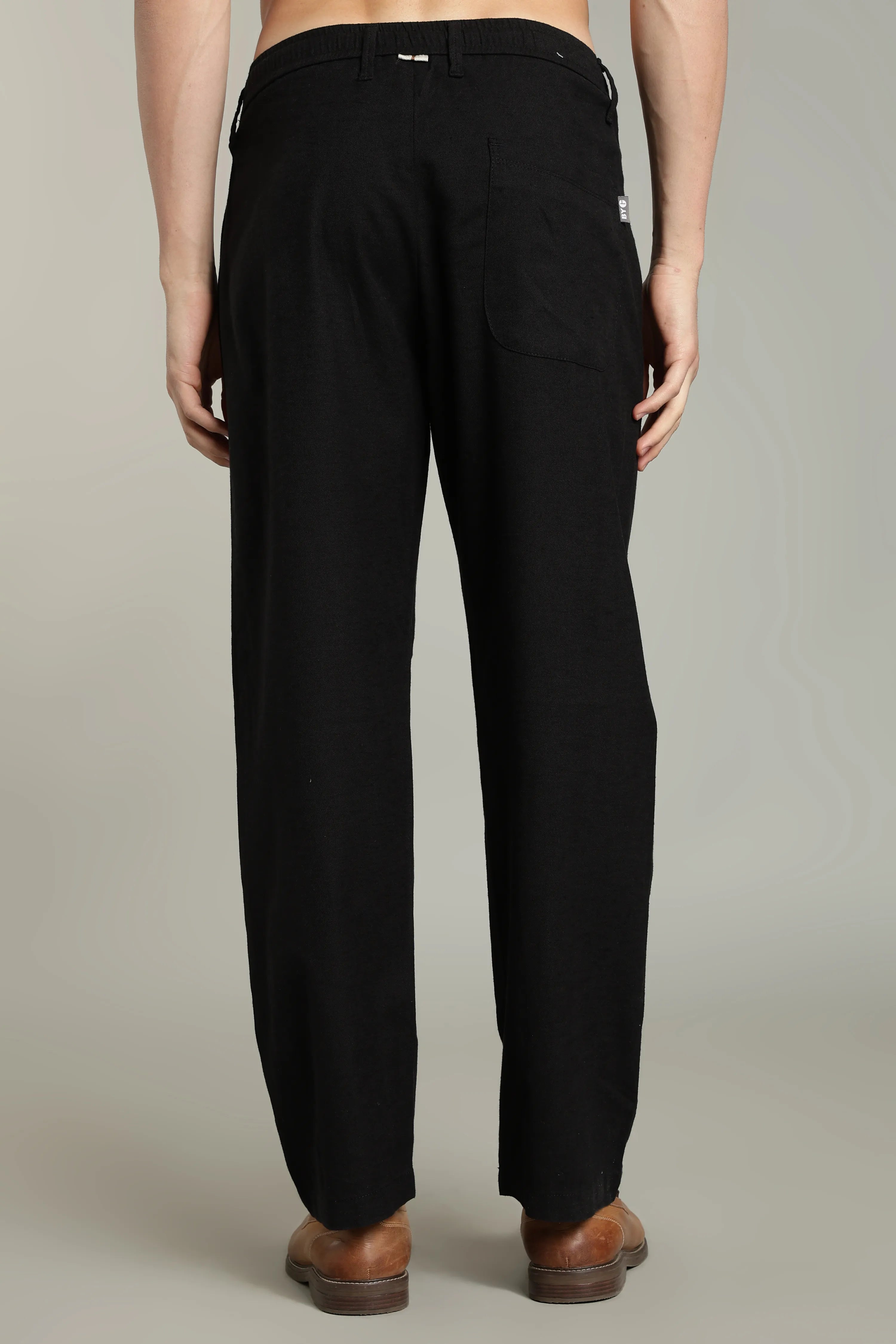 Color Hunt Straight Fit Men Black Trousers