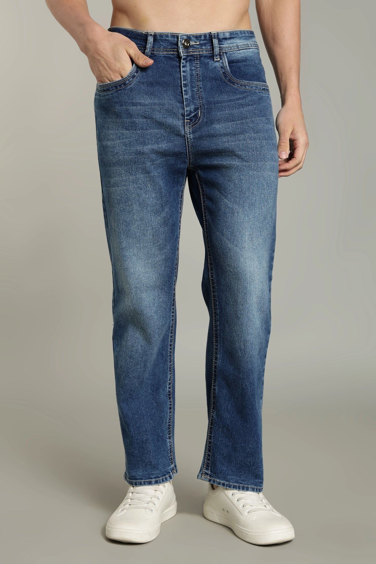 Color Hunt Straight Fit Men Blue Jeans