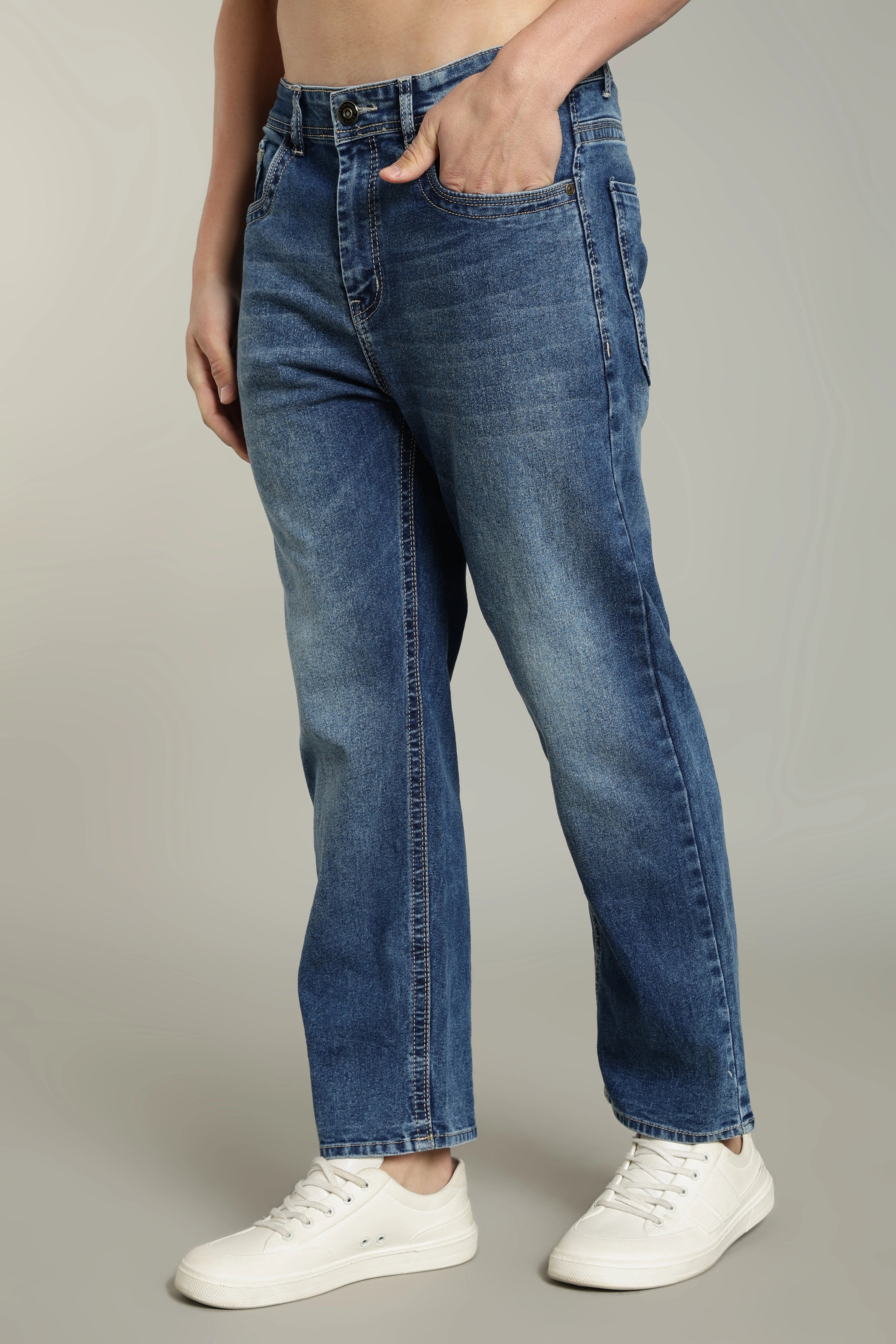 Color Hunt Straight Fit Men Blue Jeans