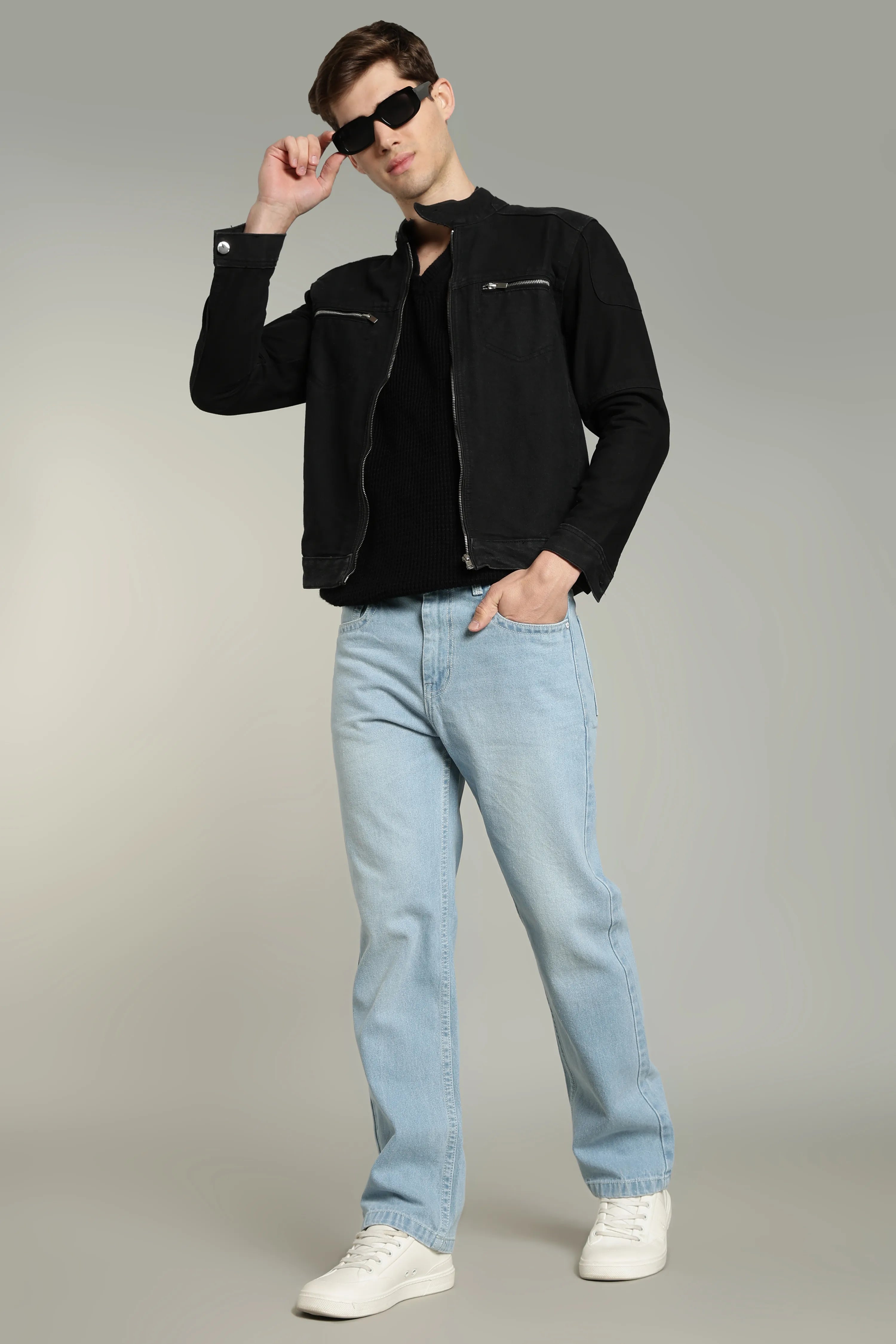 Color Hunt Straight Fit Men Light Blue Jeans