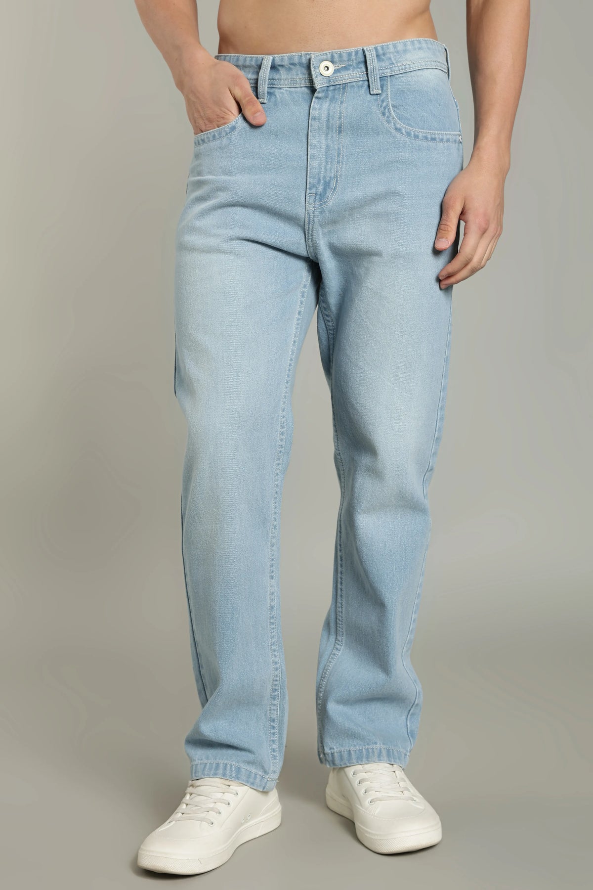 Color Hunt Straight Fit Men Light Blue Jeans