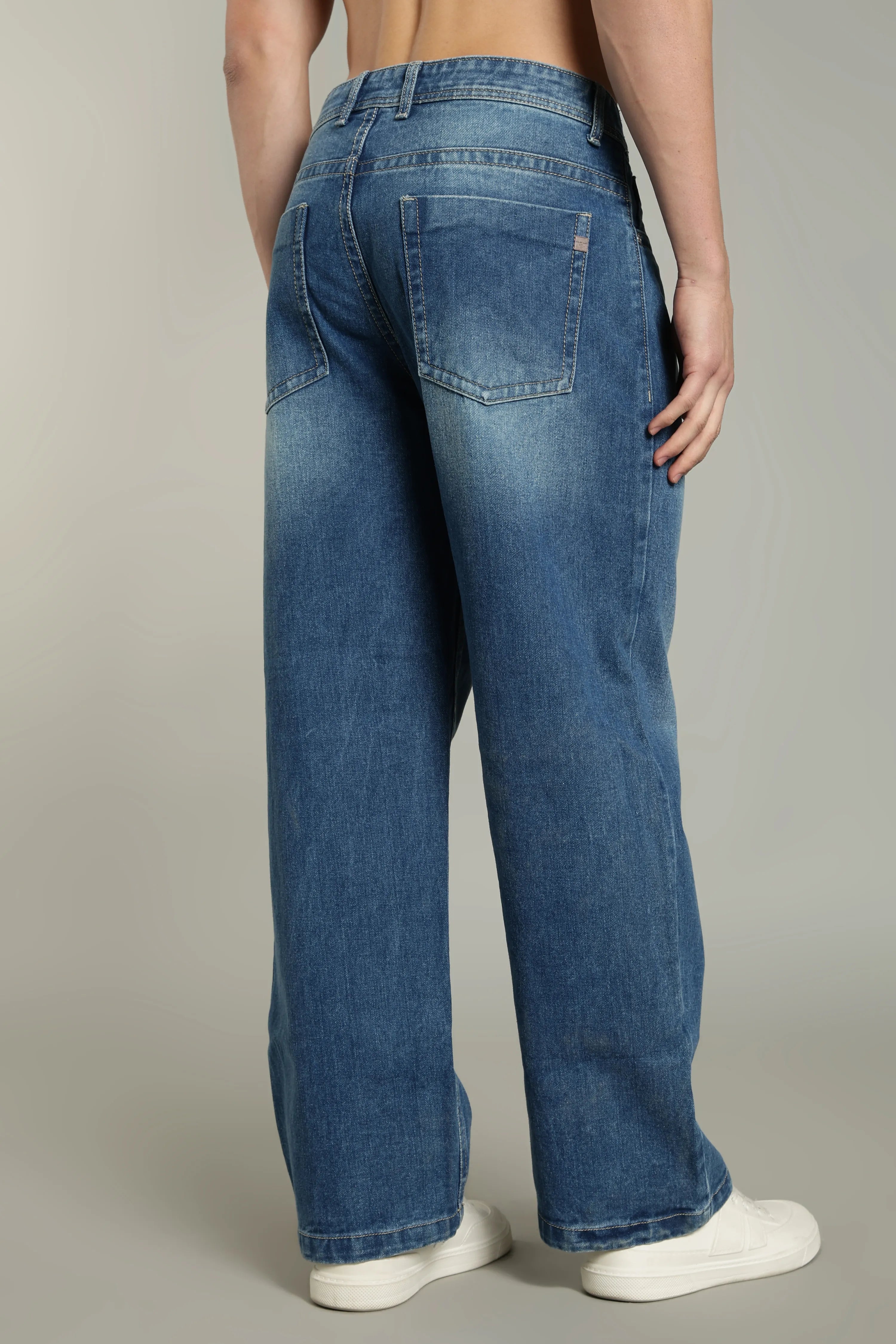 Color Hunt Men's Mid-Wash Baggy Fit Denim Jeans