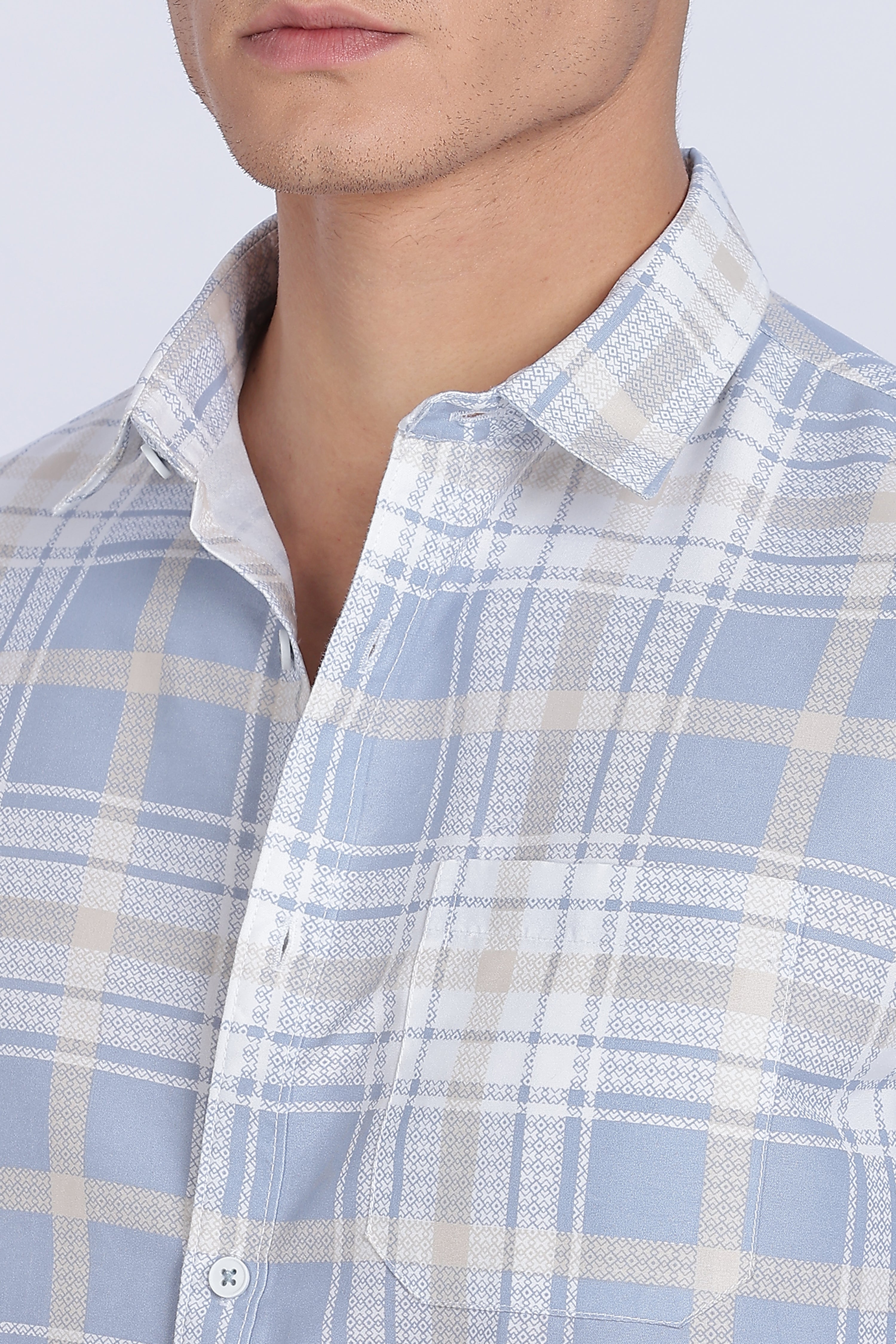 Color Hunt Men's White & Blue Checked Full Sleeve Cotton Shirt