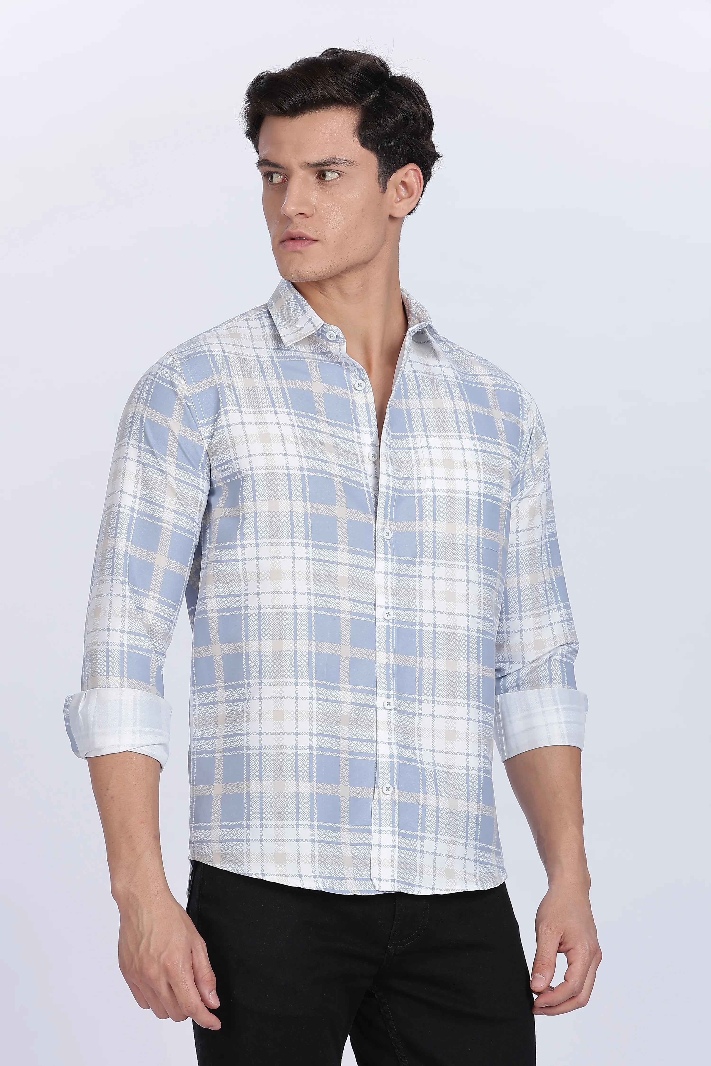 Color Hunt Men's White & Blue Checked Full Sleeve Cotton Shirt