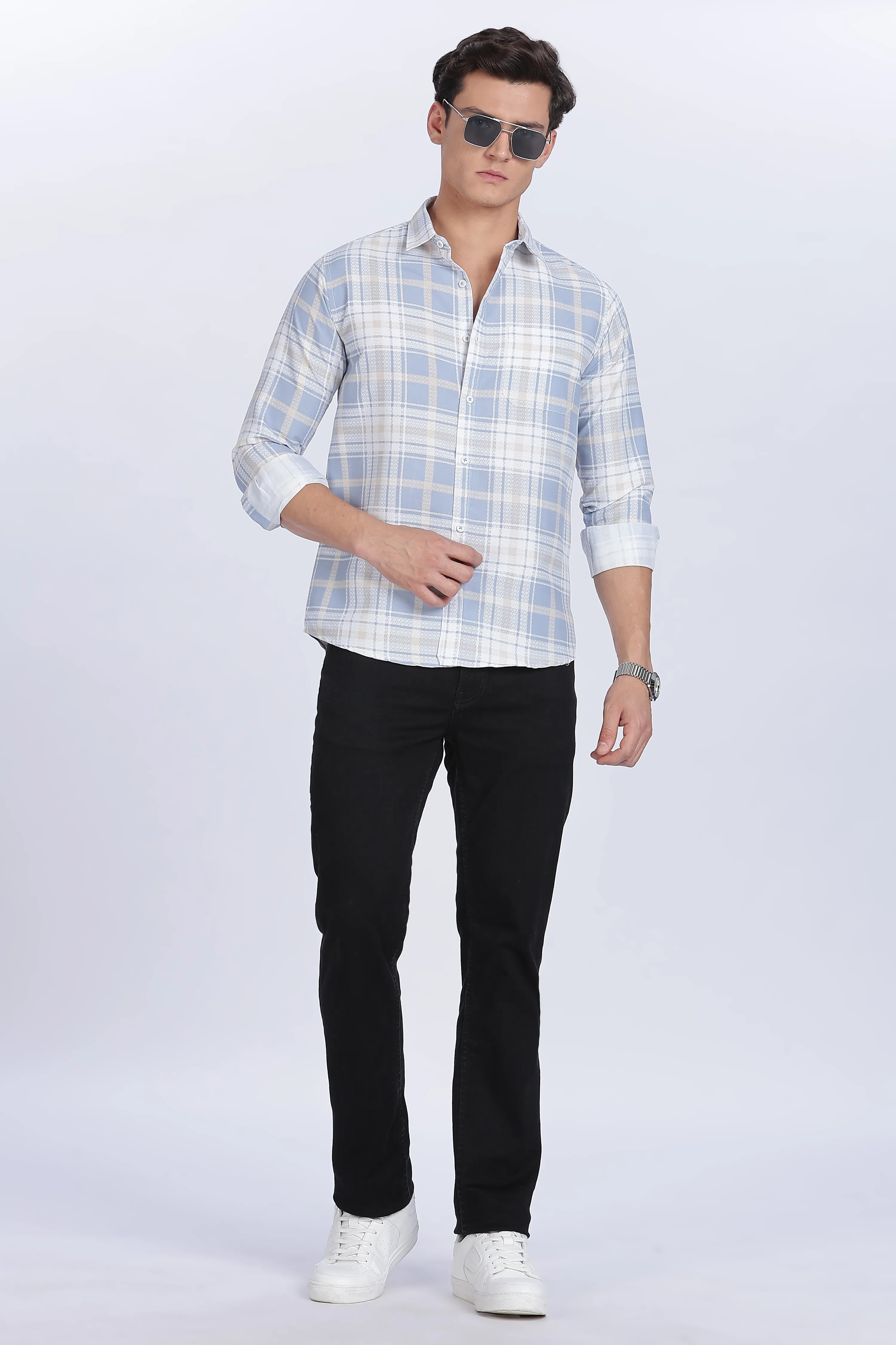 Color Hunt Men's White & Blue Checked Full Sleeve Cotton Shirt