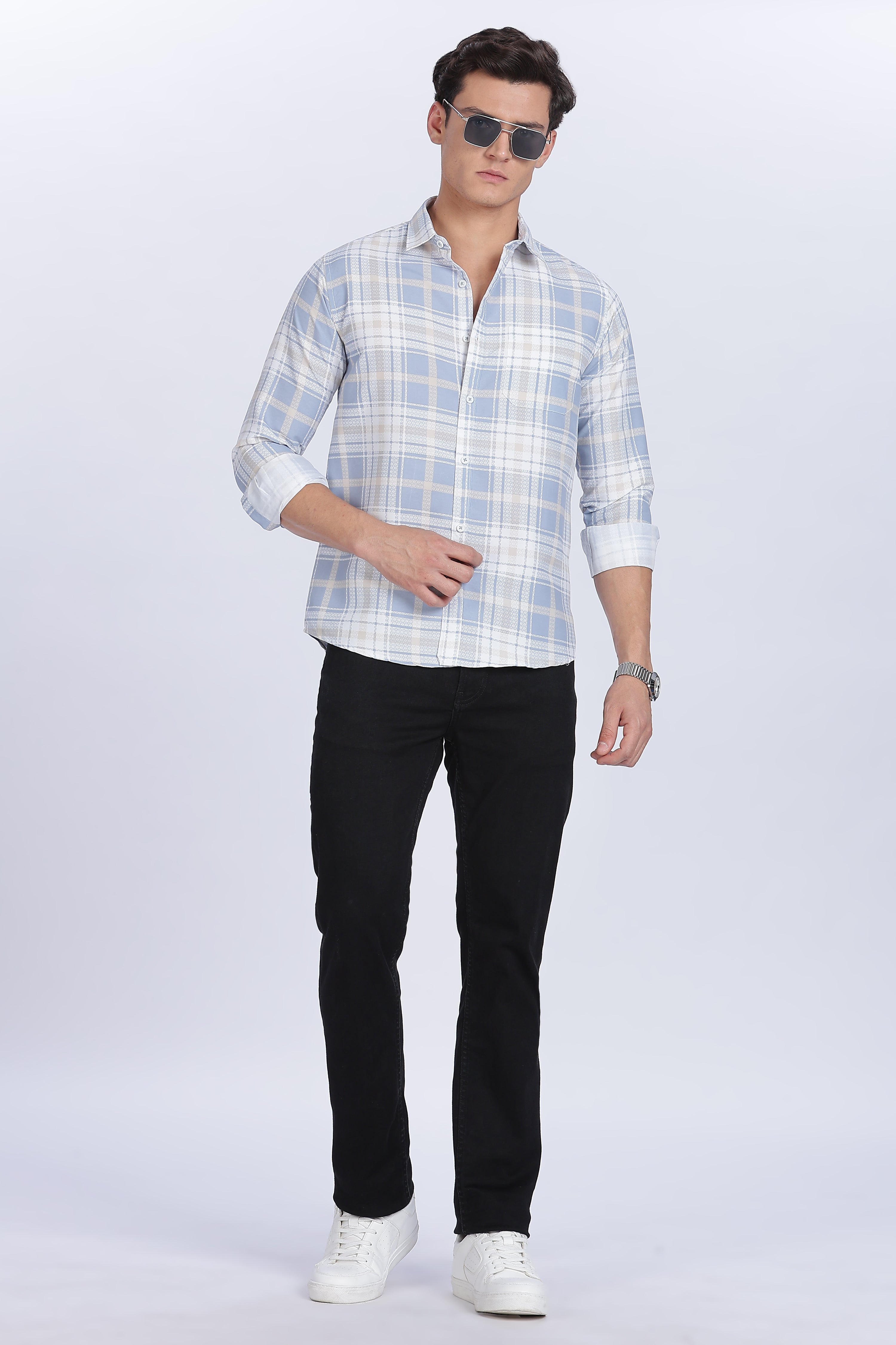 Color Hunt Men's White & Blue Checked Full Sleeve Cotton Shirt