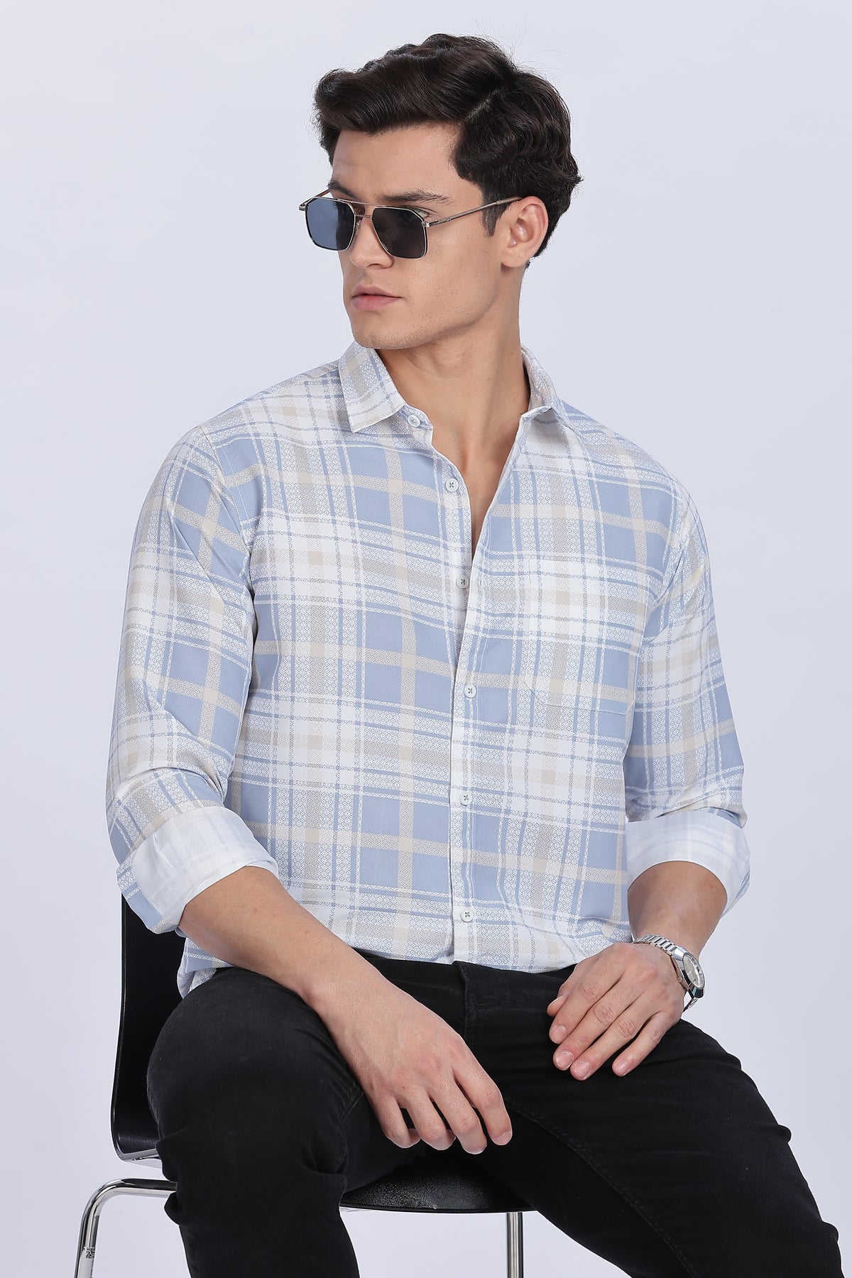 Color Hunt Men's White & Blue Checked Full Sleeve Cotton Shirt