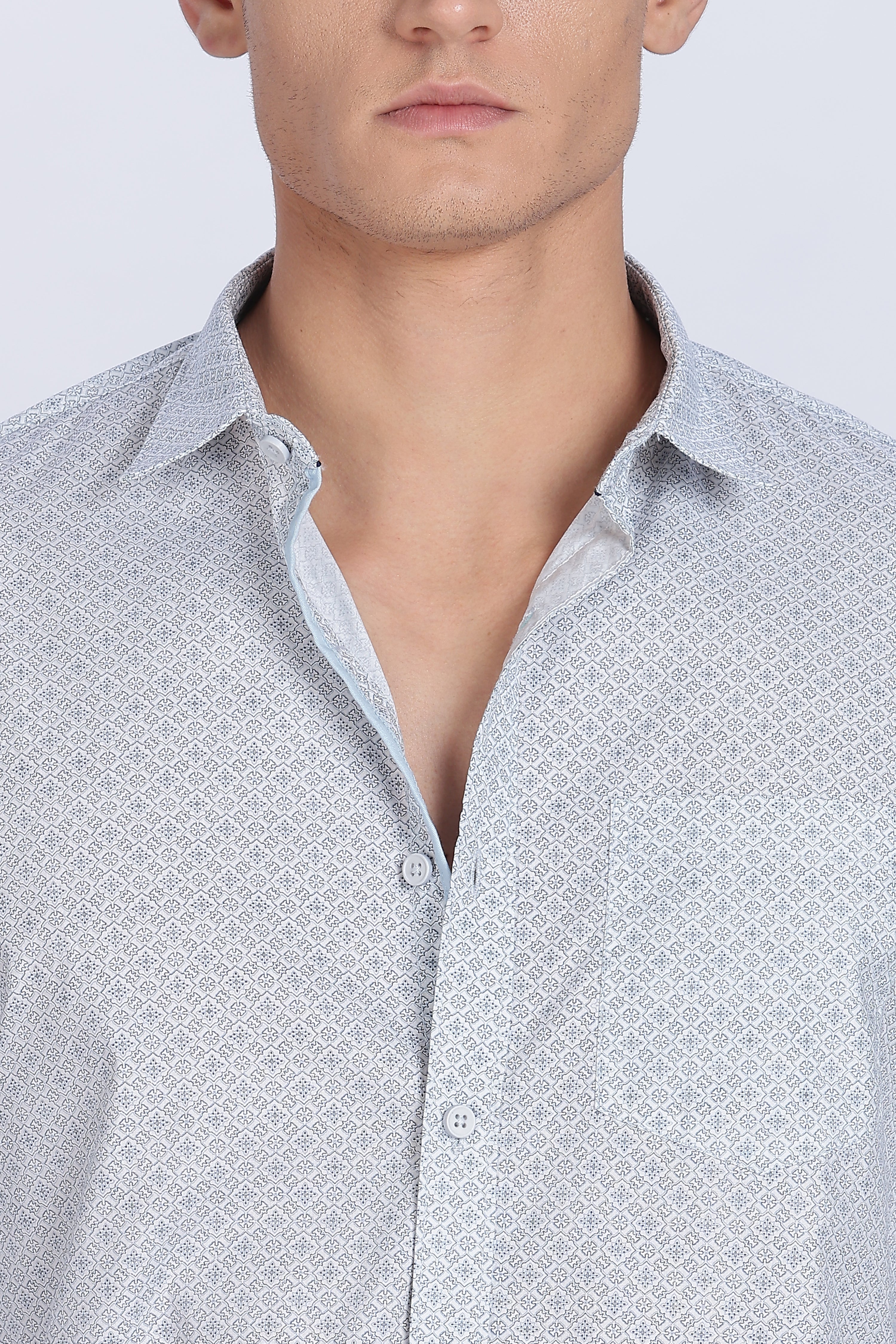 Color Hunt Men's White & Blue Printed Full Sleeve Cotton Shirt