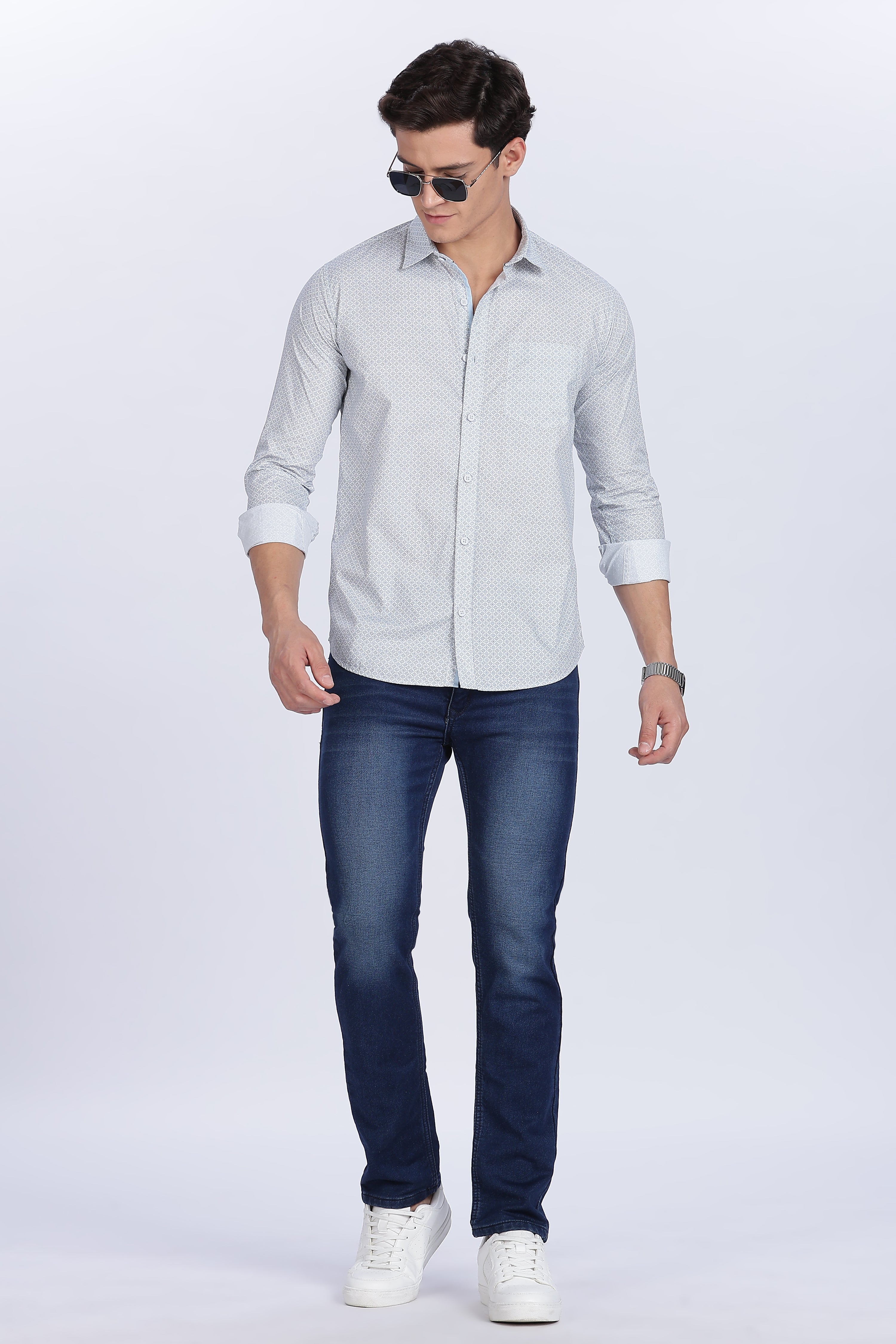 Color Hunt Men's White & Blue Printed Full Sleeve Cotton Shirt