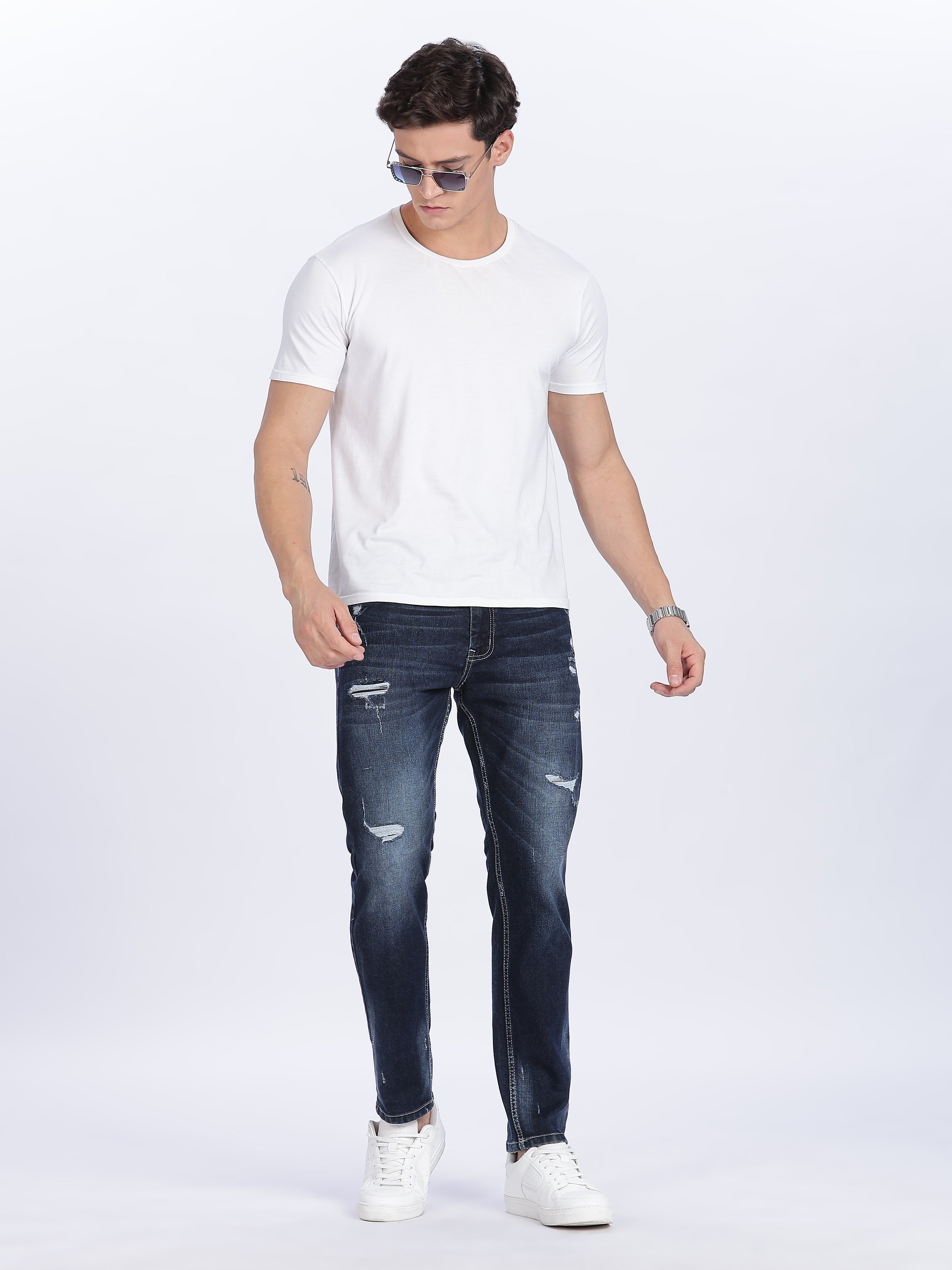 Color Hunt Men's Dark Blue Ripped Regular Fit Denim Jeans
