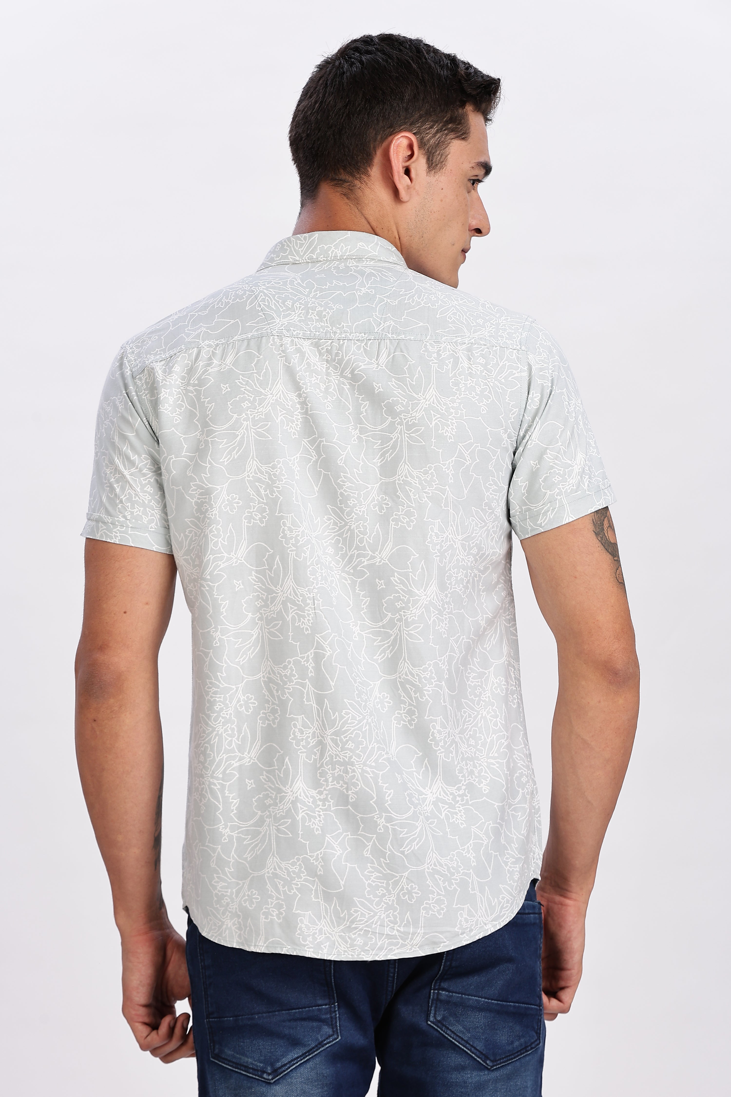 Color Hunt Men's Grey Half Sleeve Rayon Shirt - Regular Fit