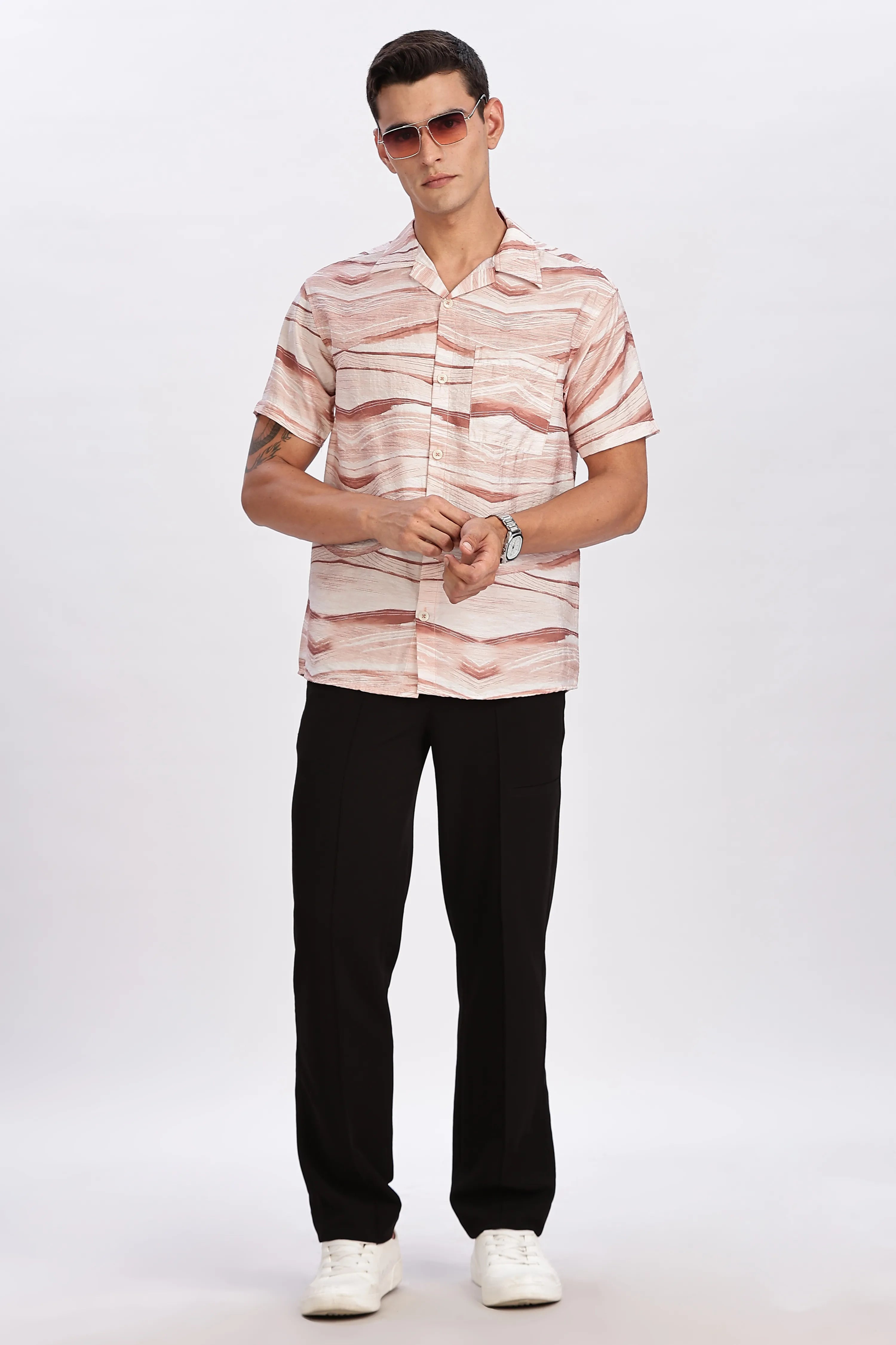 Color Hunt Men's Pink Printed Half Sleeve Poly Shirt