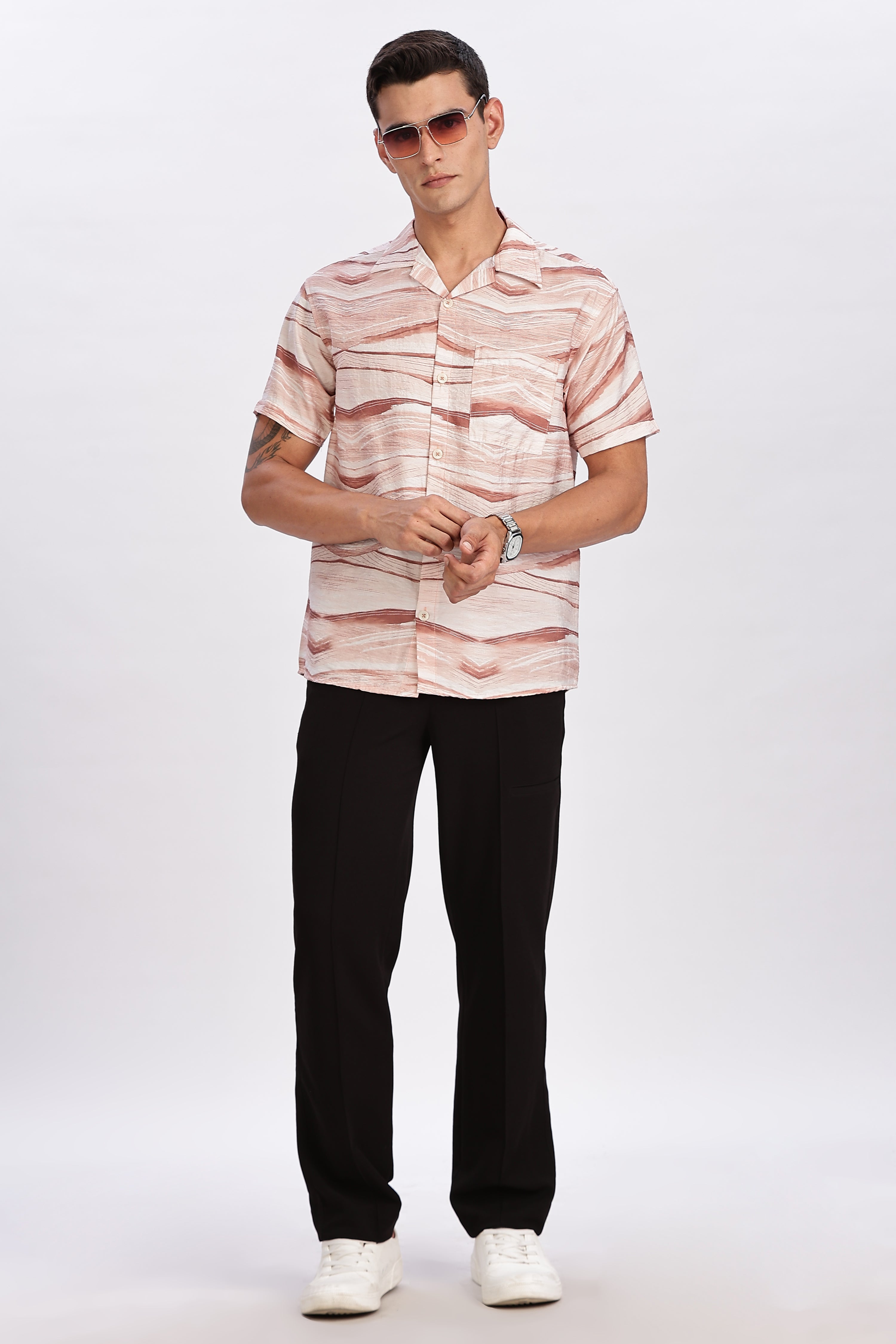 Color Hunt Men's Pink Printed Half Sleeve Poly Shirt